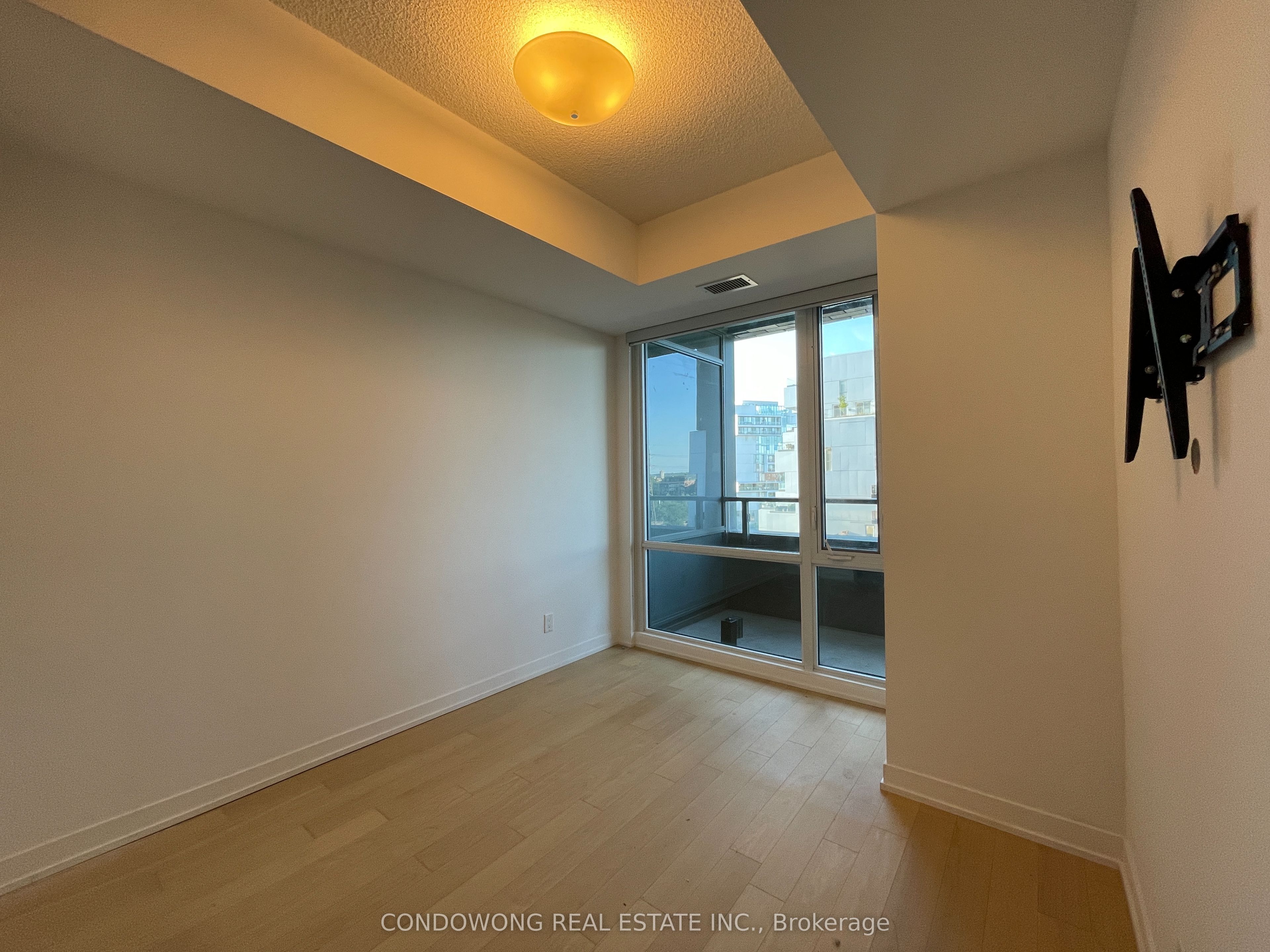 120 Bayview Avenue N706, Toronto, ON M5A 0G4 photo 5