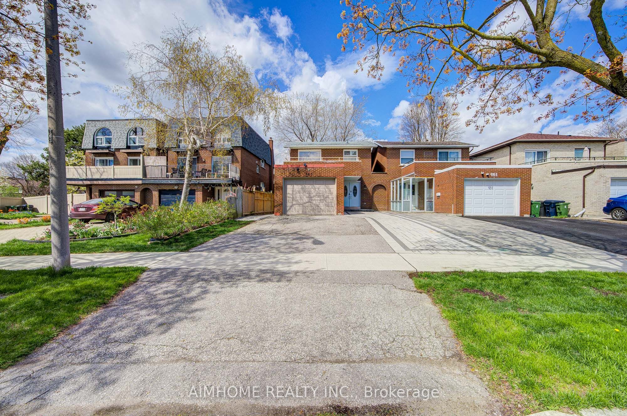 163 Chipwood Crescent, Toronto, ON M2J 3X6