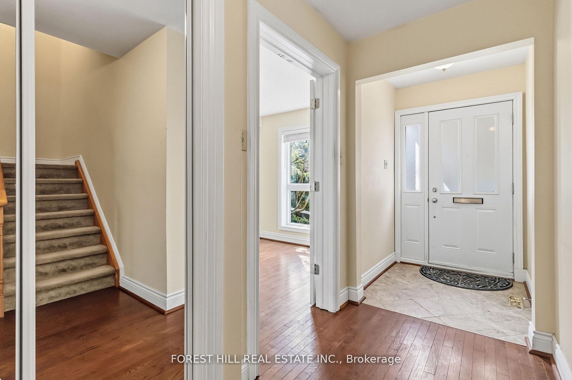 61 Snowshoe Mill Way, Toronto, ON M2L 1T4 photo 2