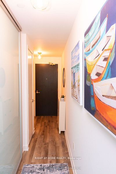 106 Dovercourt Road 515, Toronto, ON M6J 0G4 photo 2