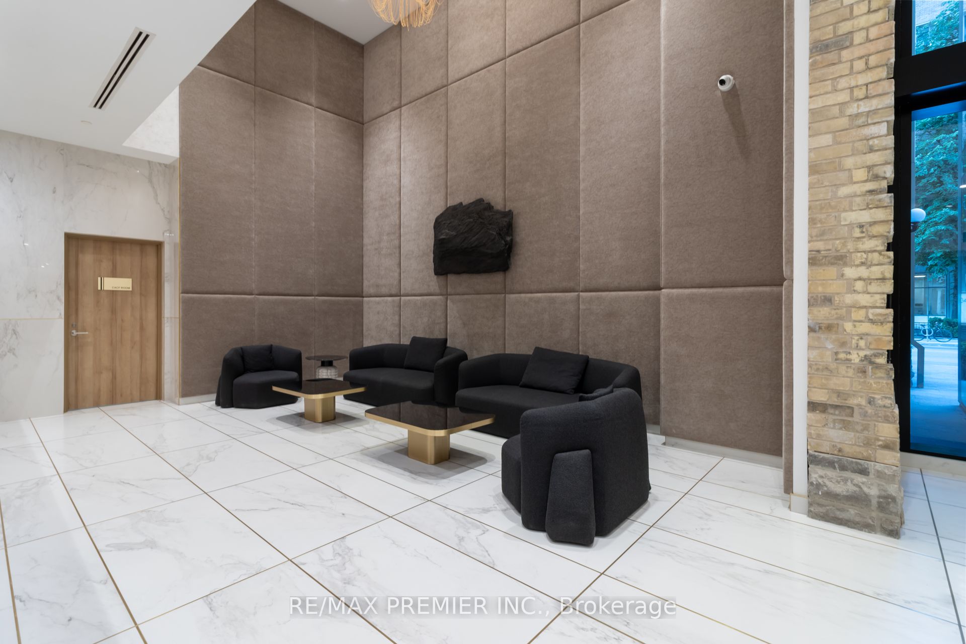 634 Church Street 3807, Toronto, ON M4Y 0G9 photo 4