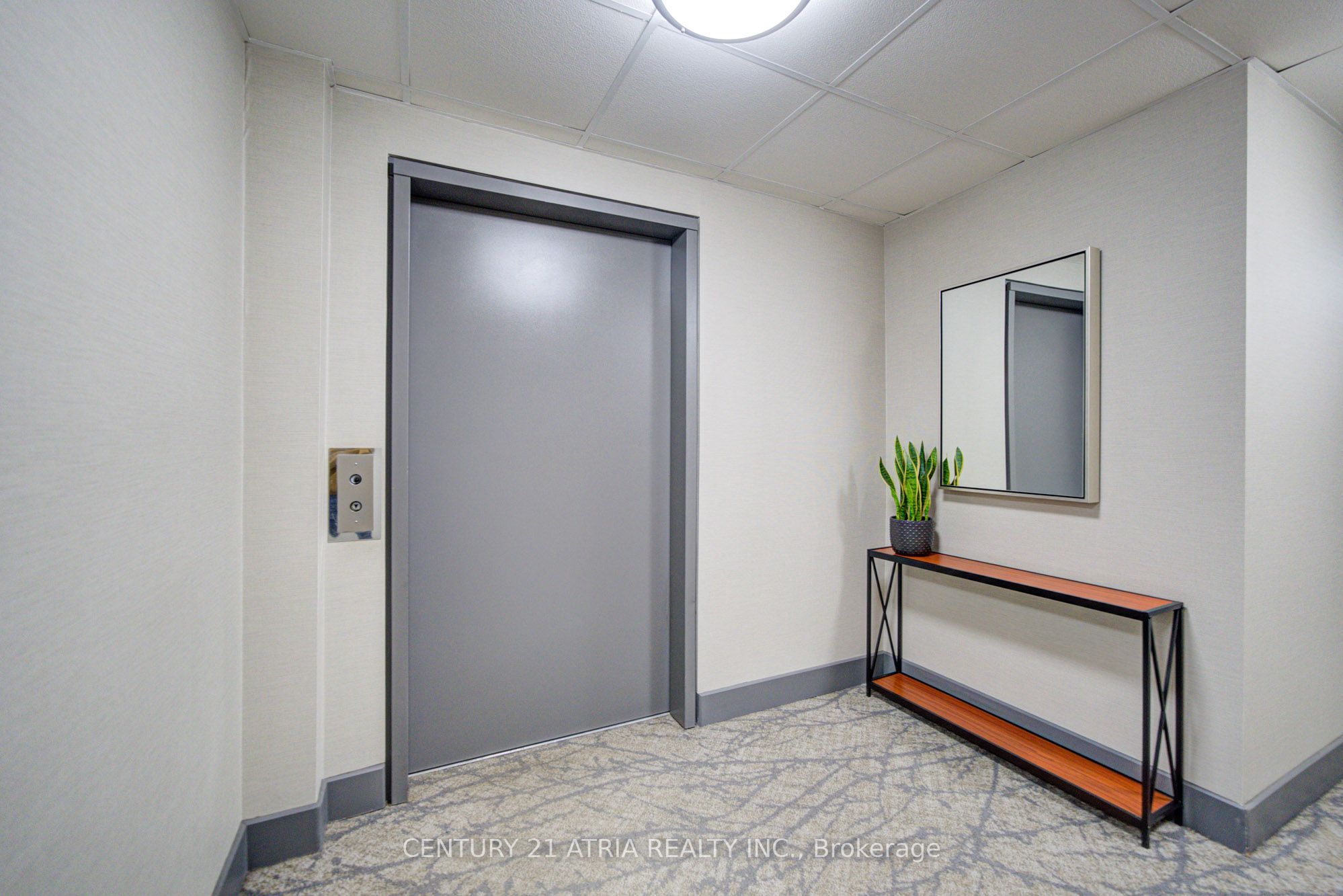 897 Sheppard Avenue 310, Toronto, ON M3H 2T4 photo 3
