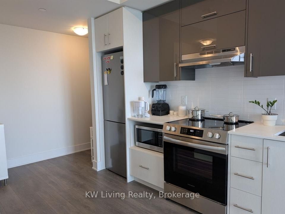 188 Fairview Mall Drive 2309, Toronto, ON M2J 0H7 photo 2