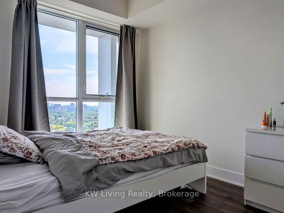 188 Fairview Mall Drive 2309, Toronto, ON M2J 0H7 photo 4