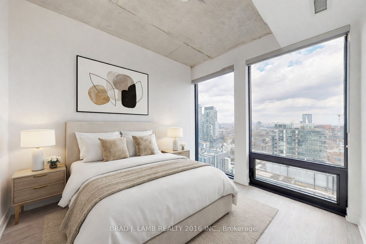 284 King Street E 2001, Toronto, ON M5A 1K4 photo 3