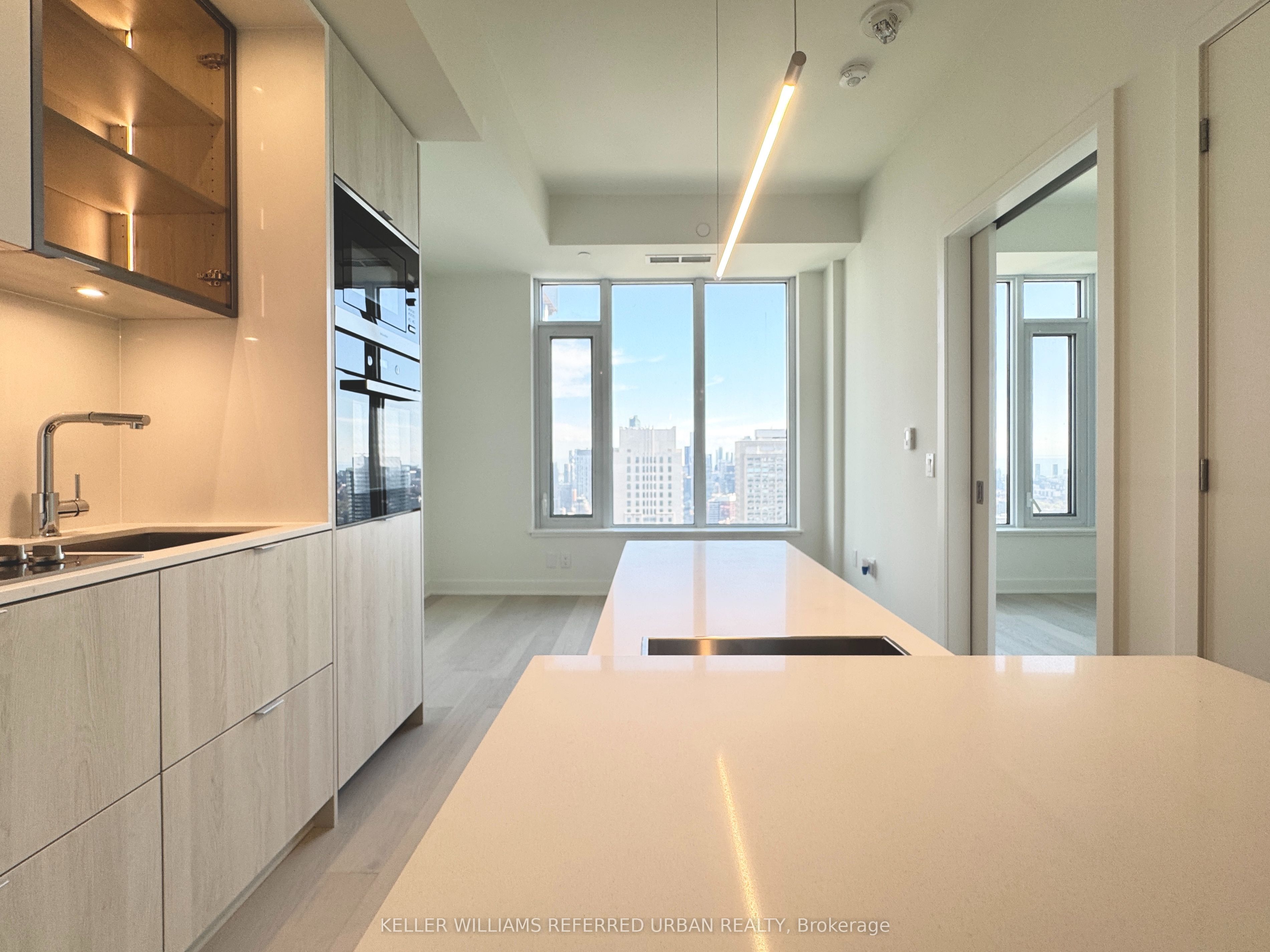 11 Yorkville Avenue 4508, Toronto, ON M4W 0B7 photo 3