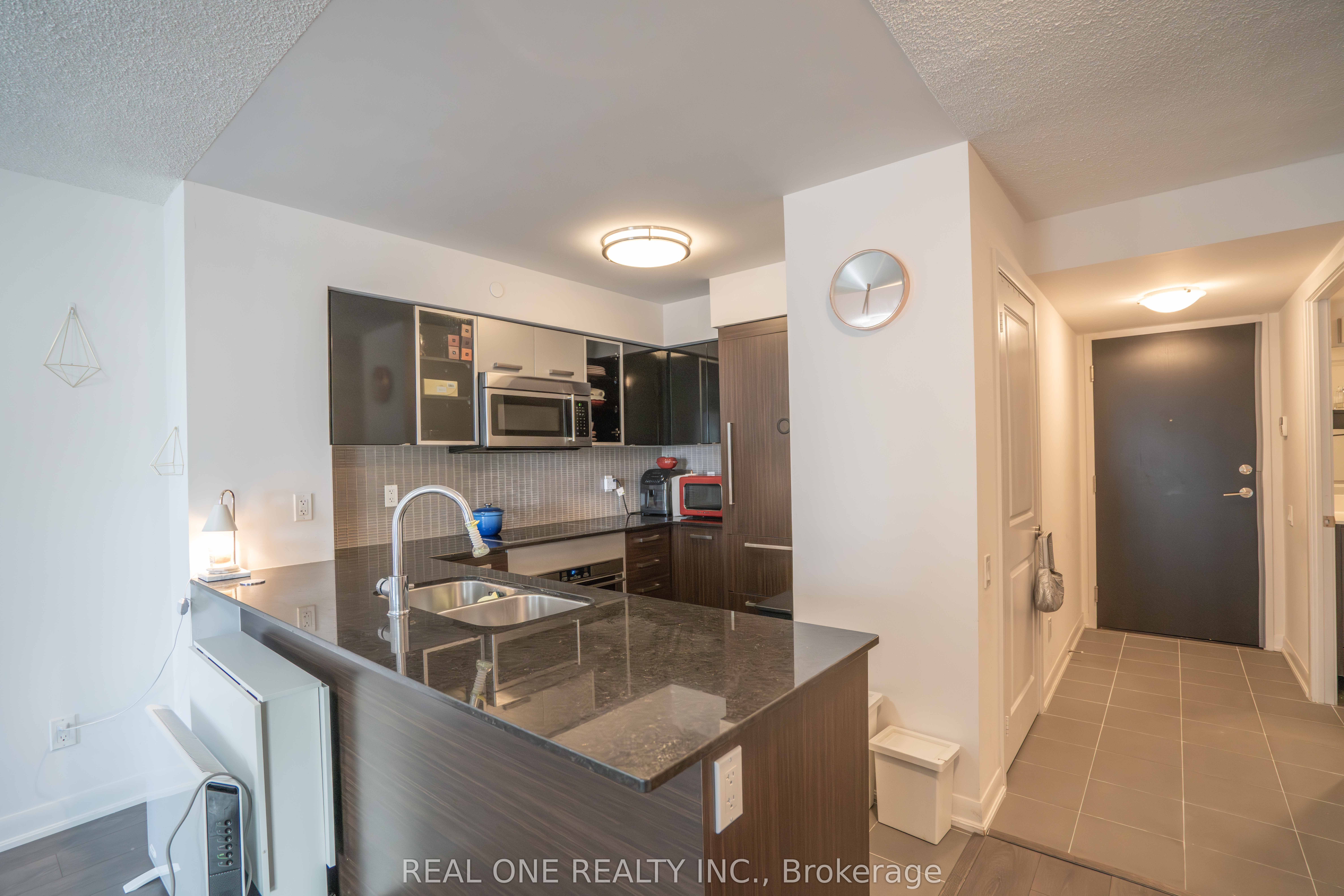 5168 Yonge Street 1107, Toronto, ON M2N 5P6 photo 4