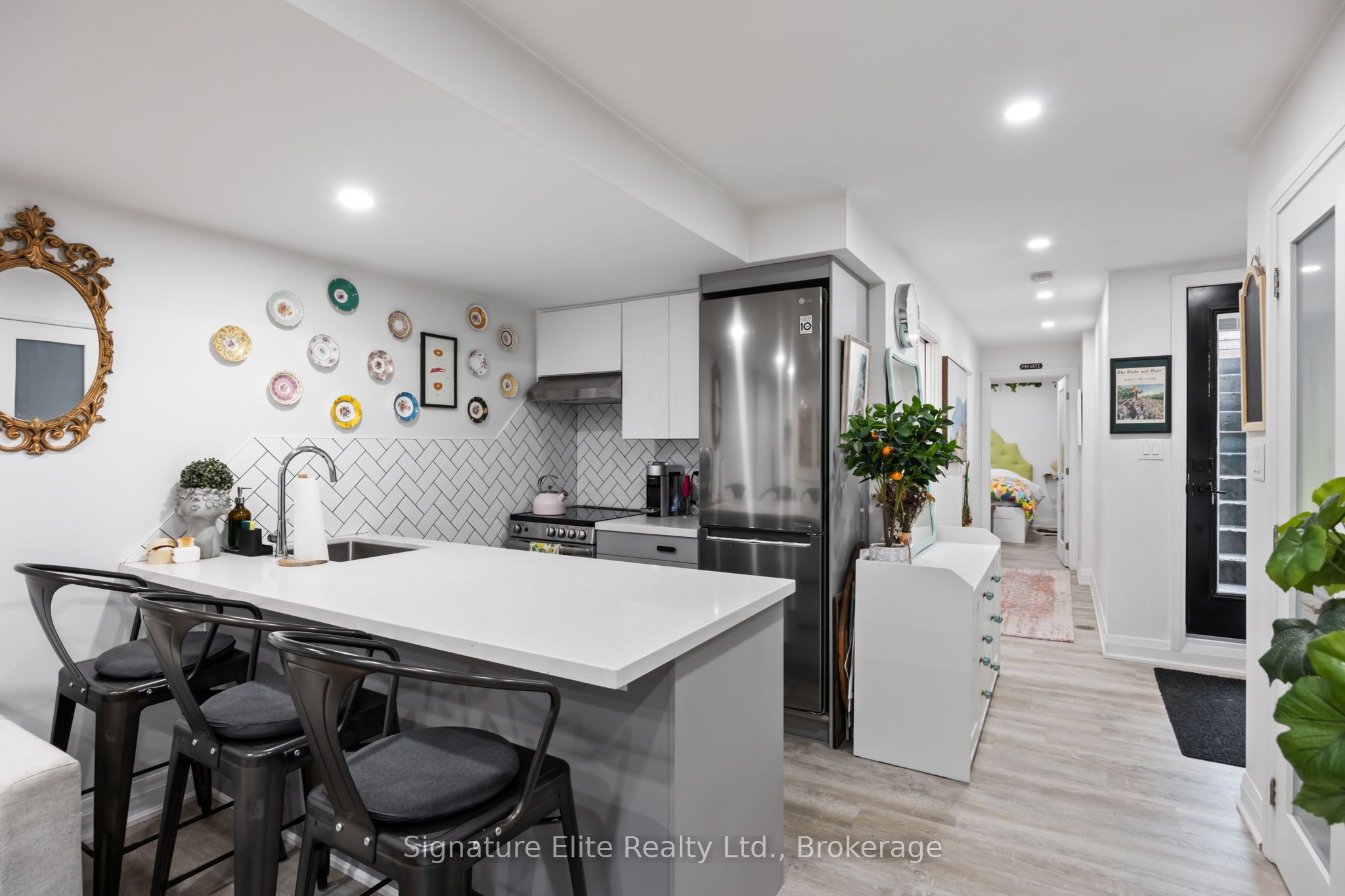 157 Dovercourt Road Bsmt, Toronto, ON M6J 3C6 photo 3