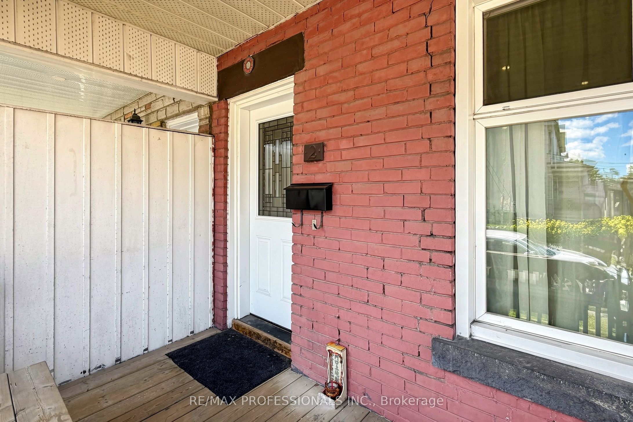 2 Muir Avenue, Toronto, ON M6H 1E8 photo 3