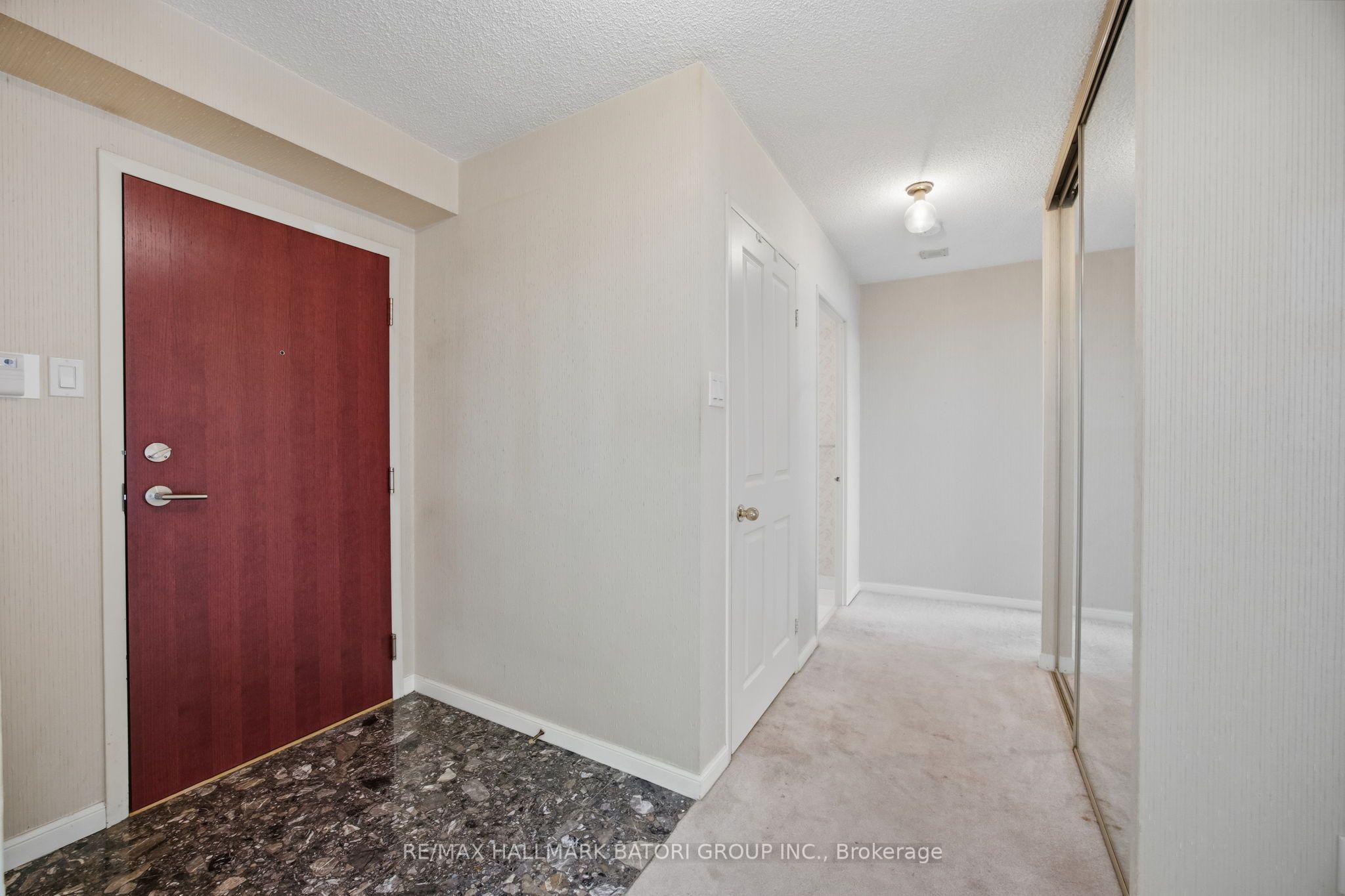 1121 W Steeles Avenue W 514, Toronto, ON M2R 3W7 photo 4