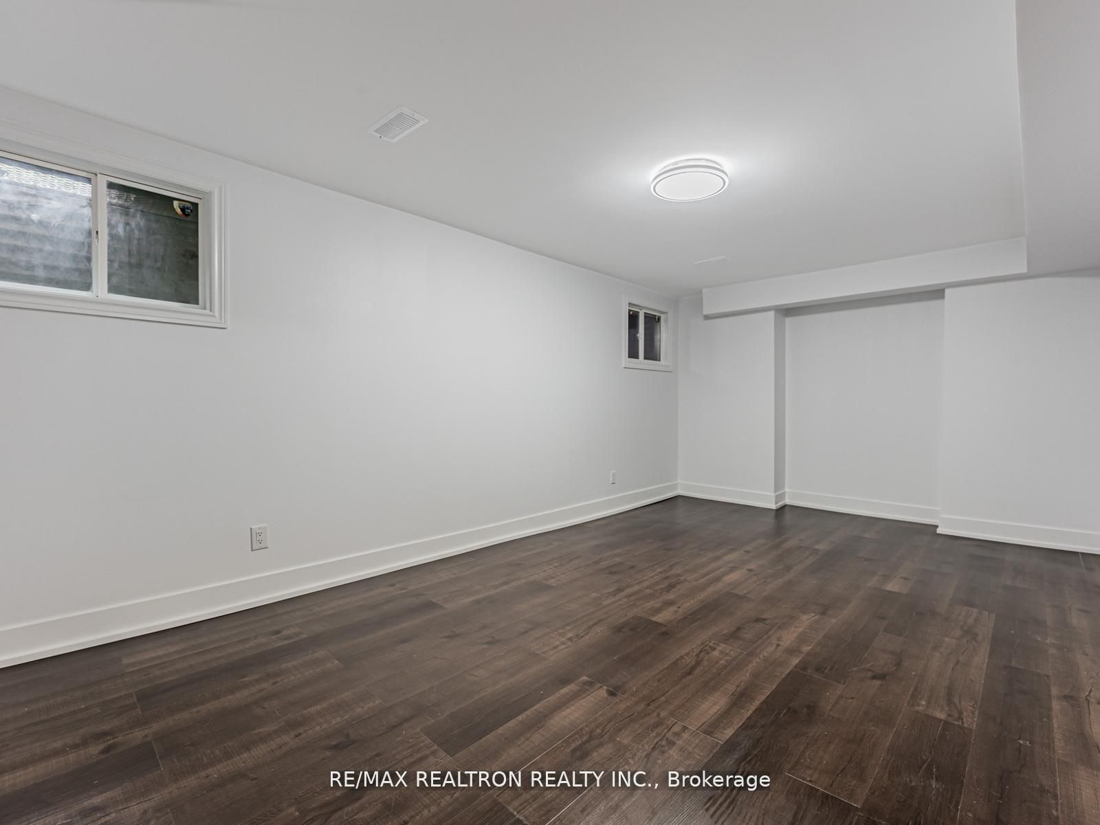 157 Angus Drive Basement, Toronto, ON M2J 2W9 photo 2