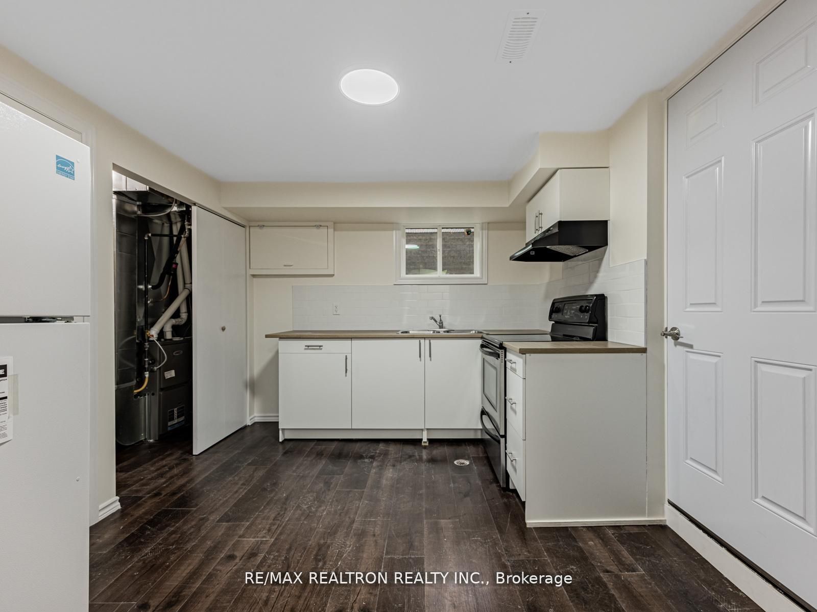 157 Angus Drive Basement, Toronto, ON M2J 2W9 photo 5