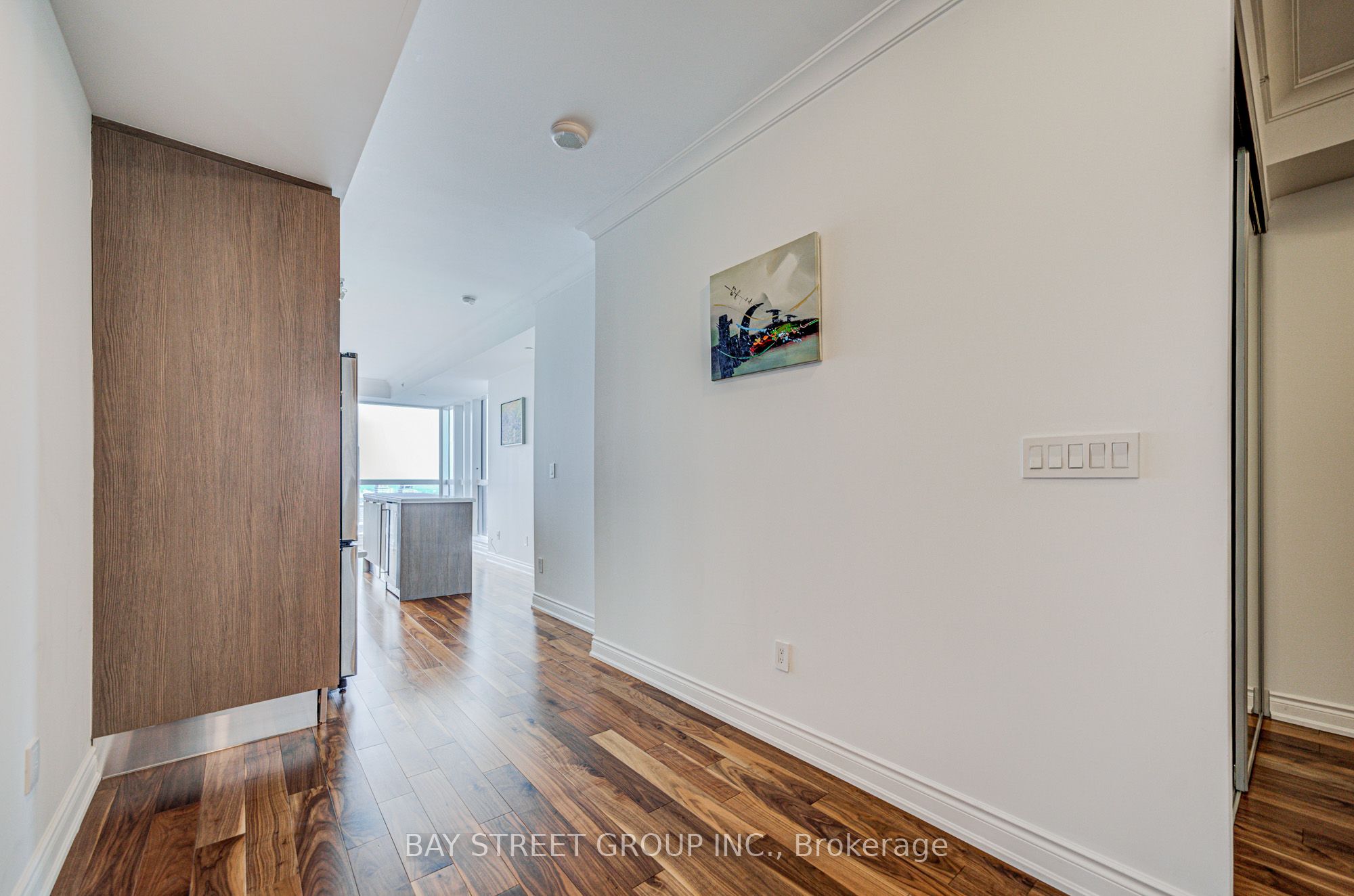 388 Yonge Street 6701, Toronto, ON M5B 0A4 photo 5