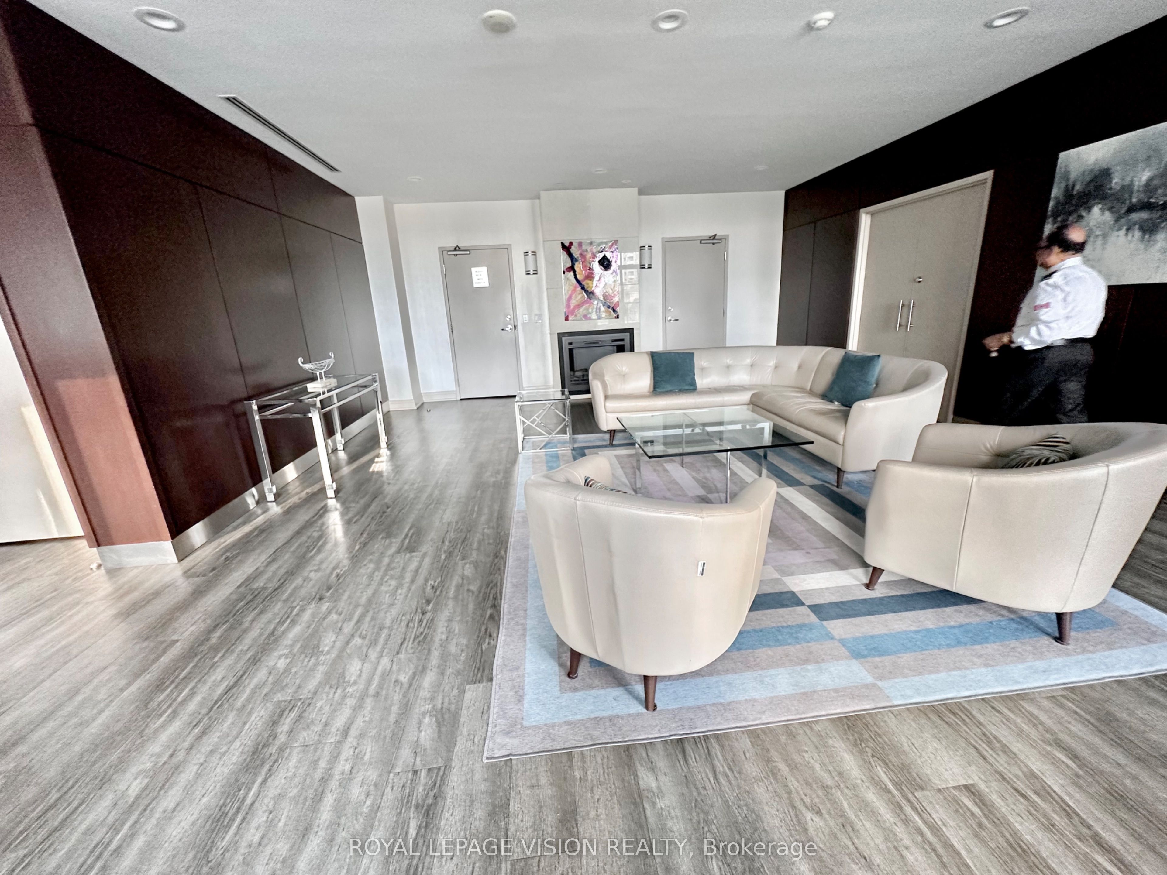 17 Barberry Place 1112, Toronto, ON M2K 3E6 photo 4