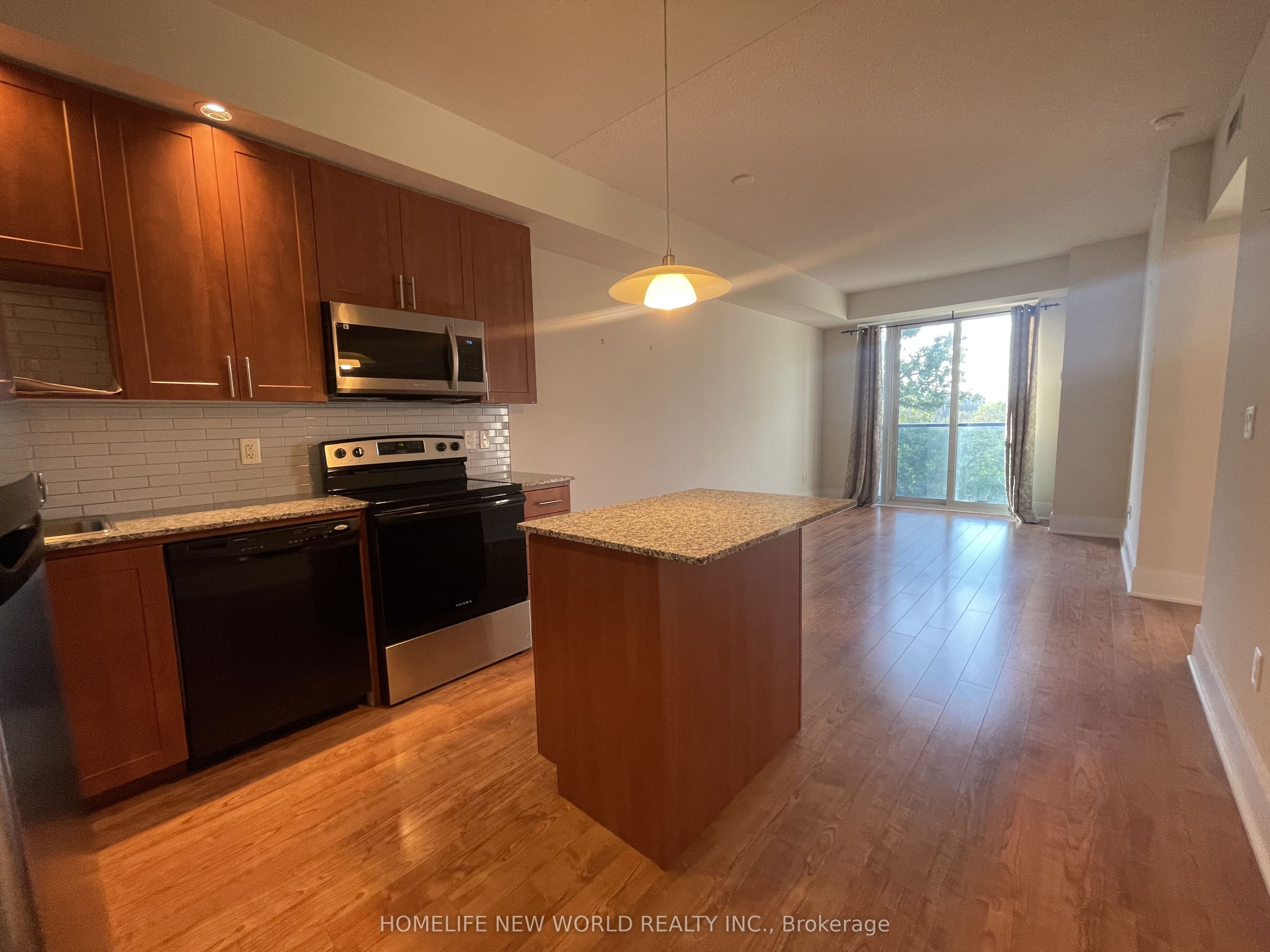 181 Wynford Drive 610, Toronto, ON M3C 0C6 photo 3