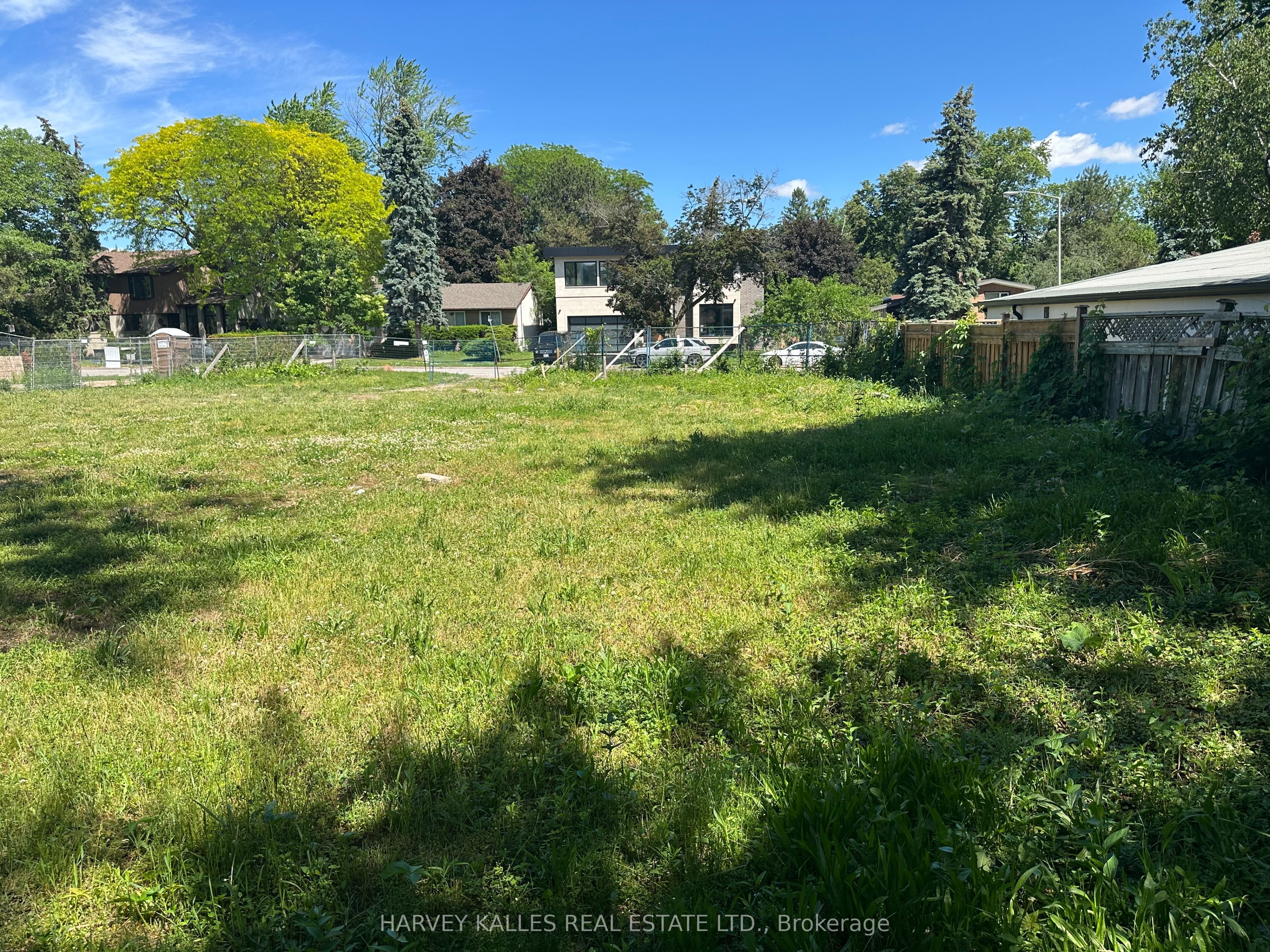 20 Legato Court, Toronto, ON M3B 1L7 photo 2