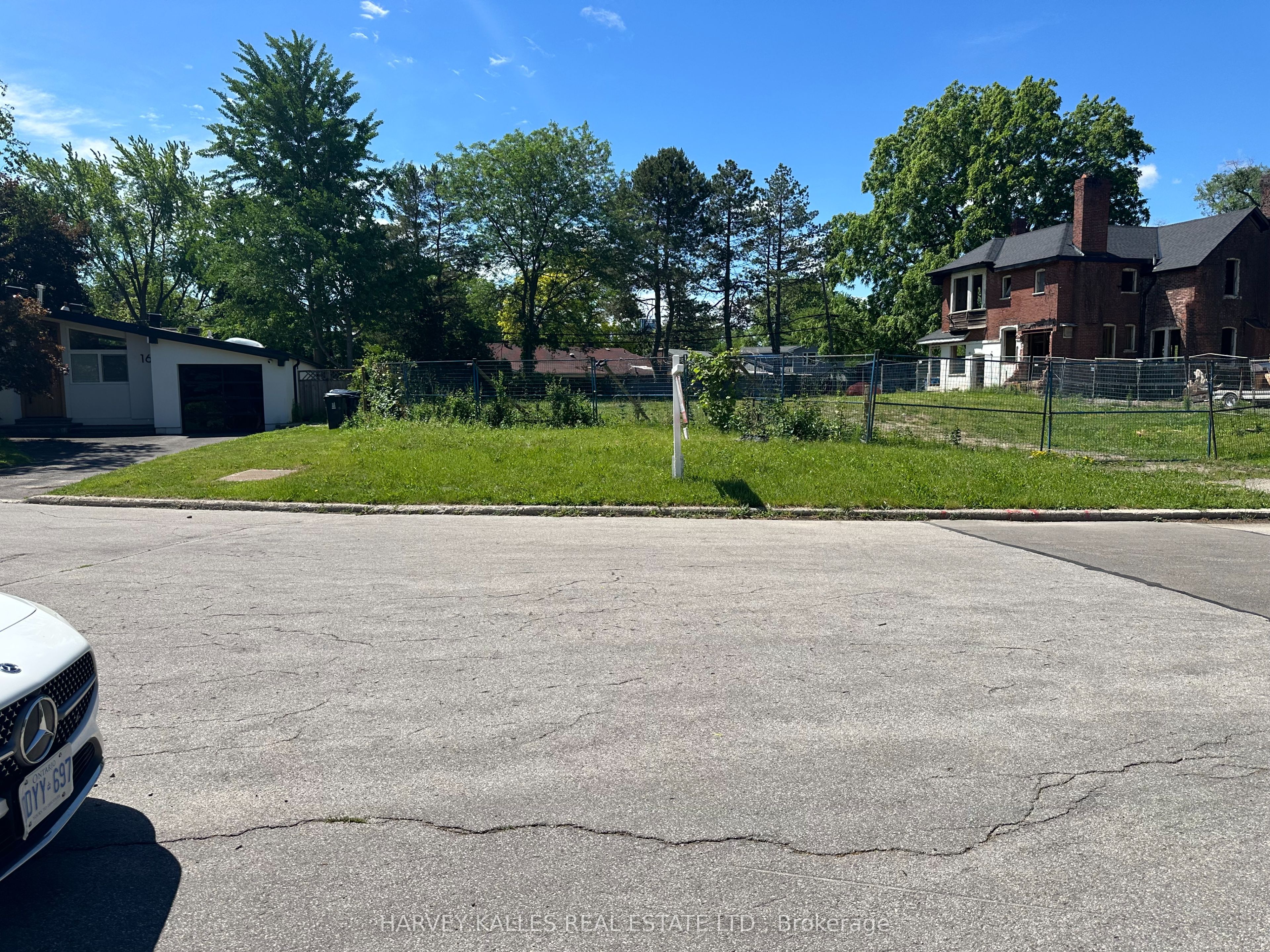 20 Legato Court, Toronto, ON M3B 1L7 photo 3