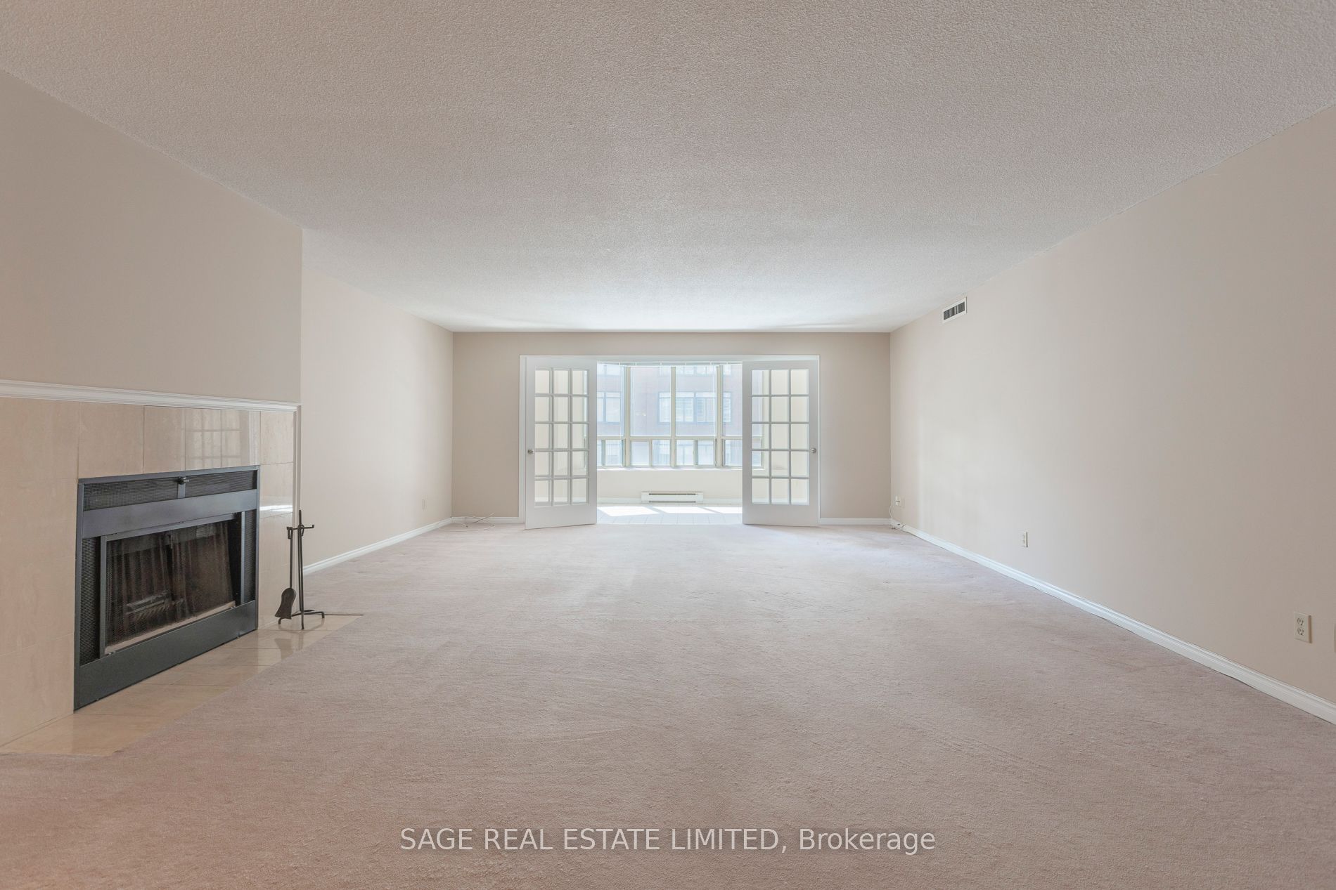 25 George Street 302, Toronto, ON M5A 4L8 photo 2
