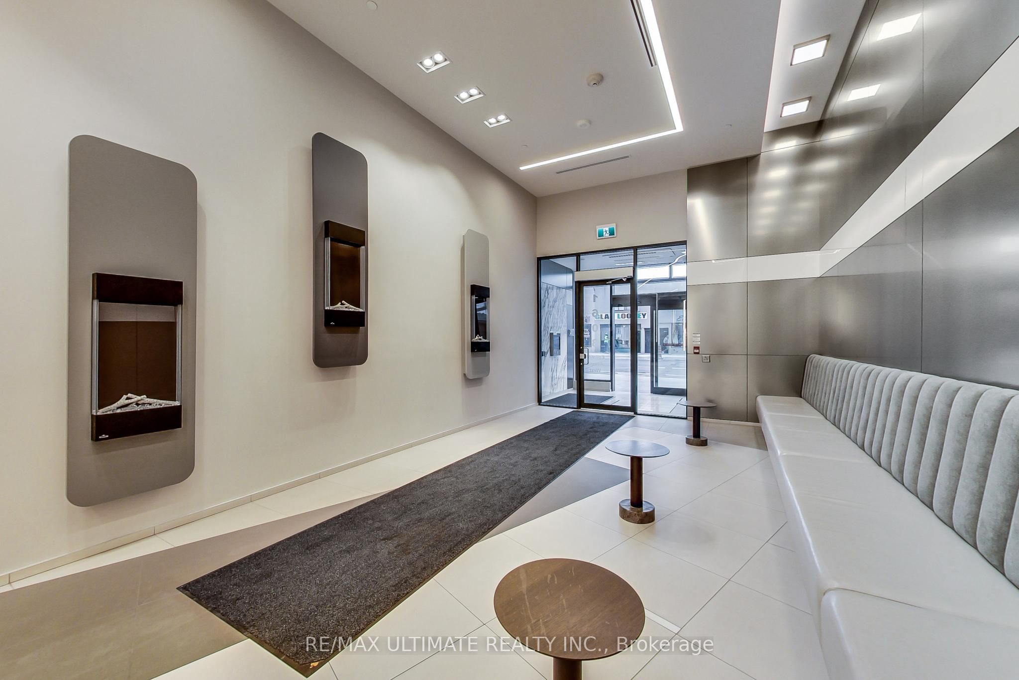 1603 Eglinton Avenue W 1104, Toronto, ON M6E 0A1 photo 5