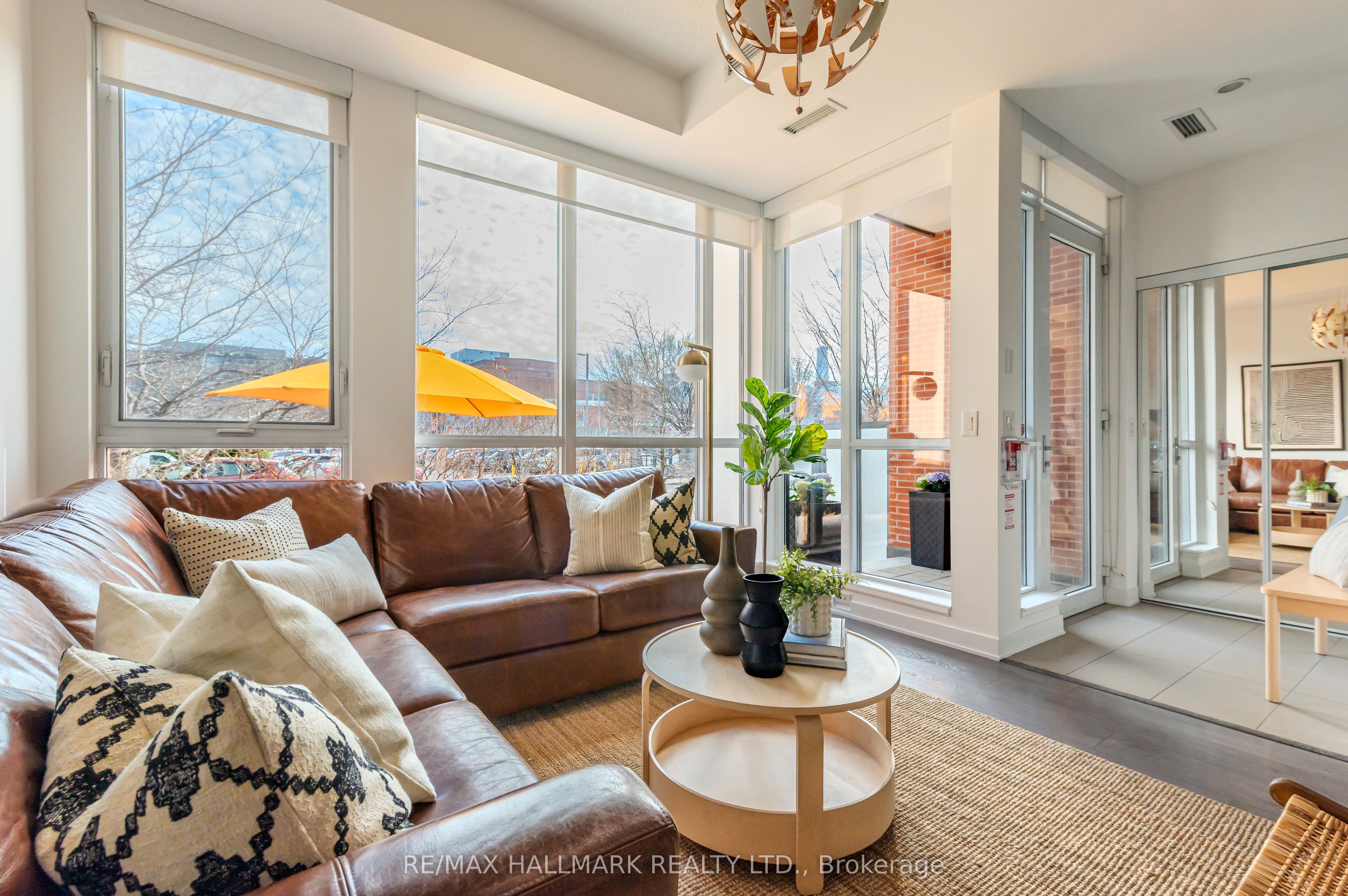 126 St David Street, Toronto, ON M5A 0C2