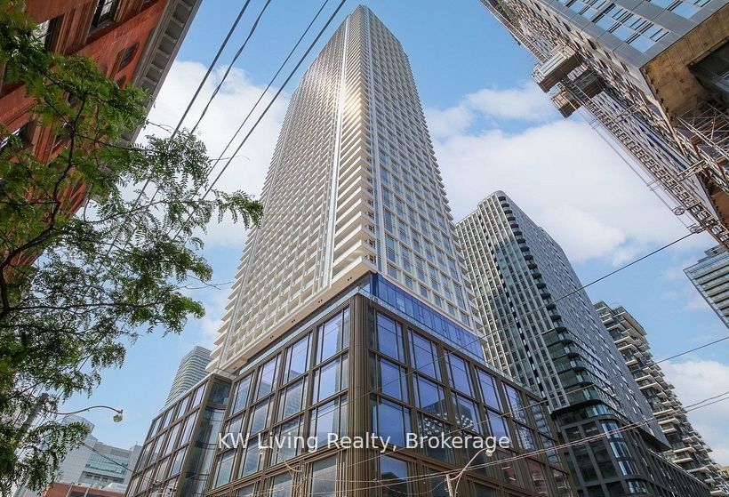 88 Queen Street E 5609, Toronto, ON M5C 0B6 photo 5