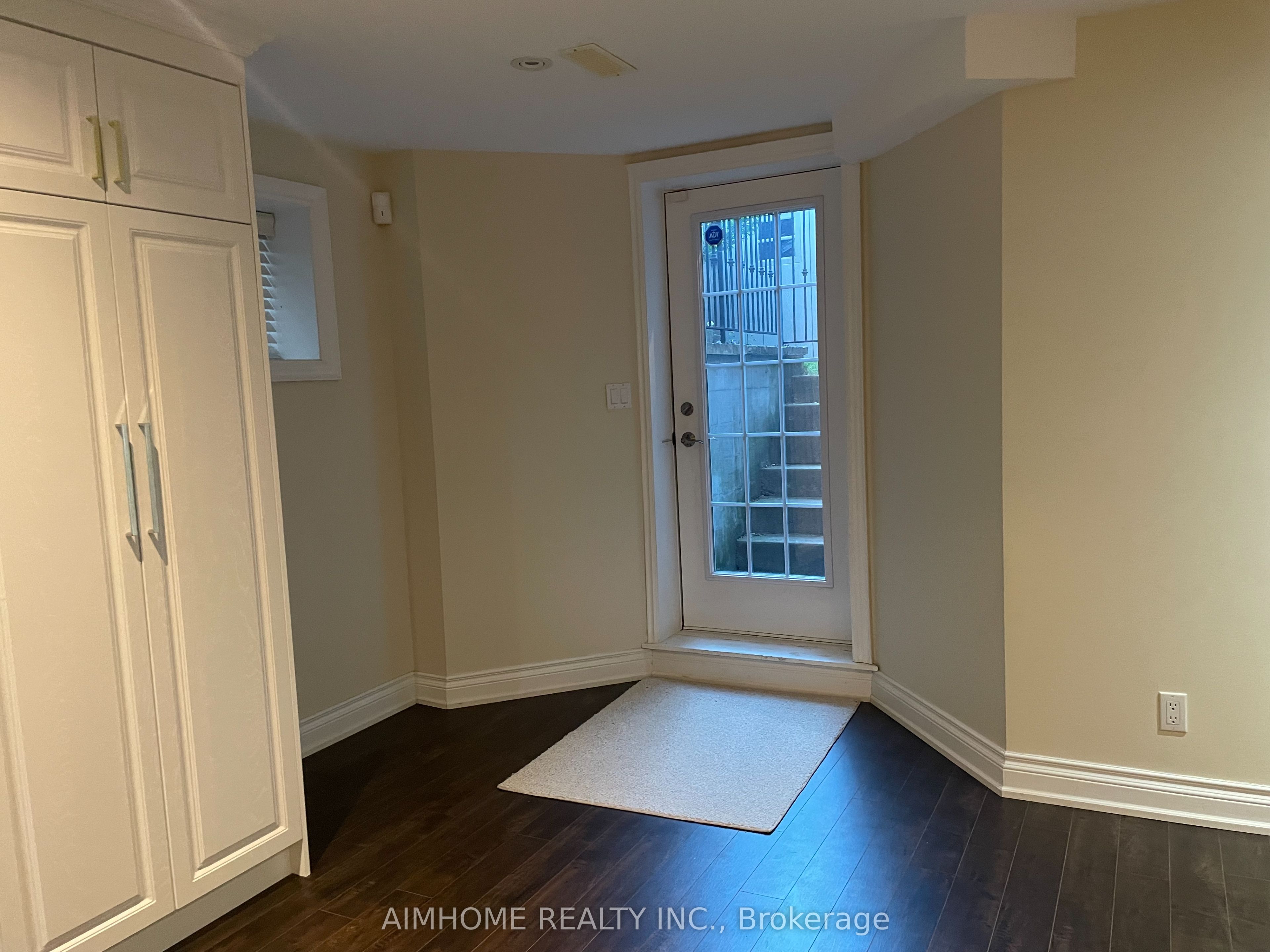 10 Hoyle Avenue, Toronto, ON M4S 2X6 photo 4