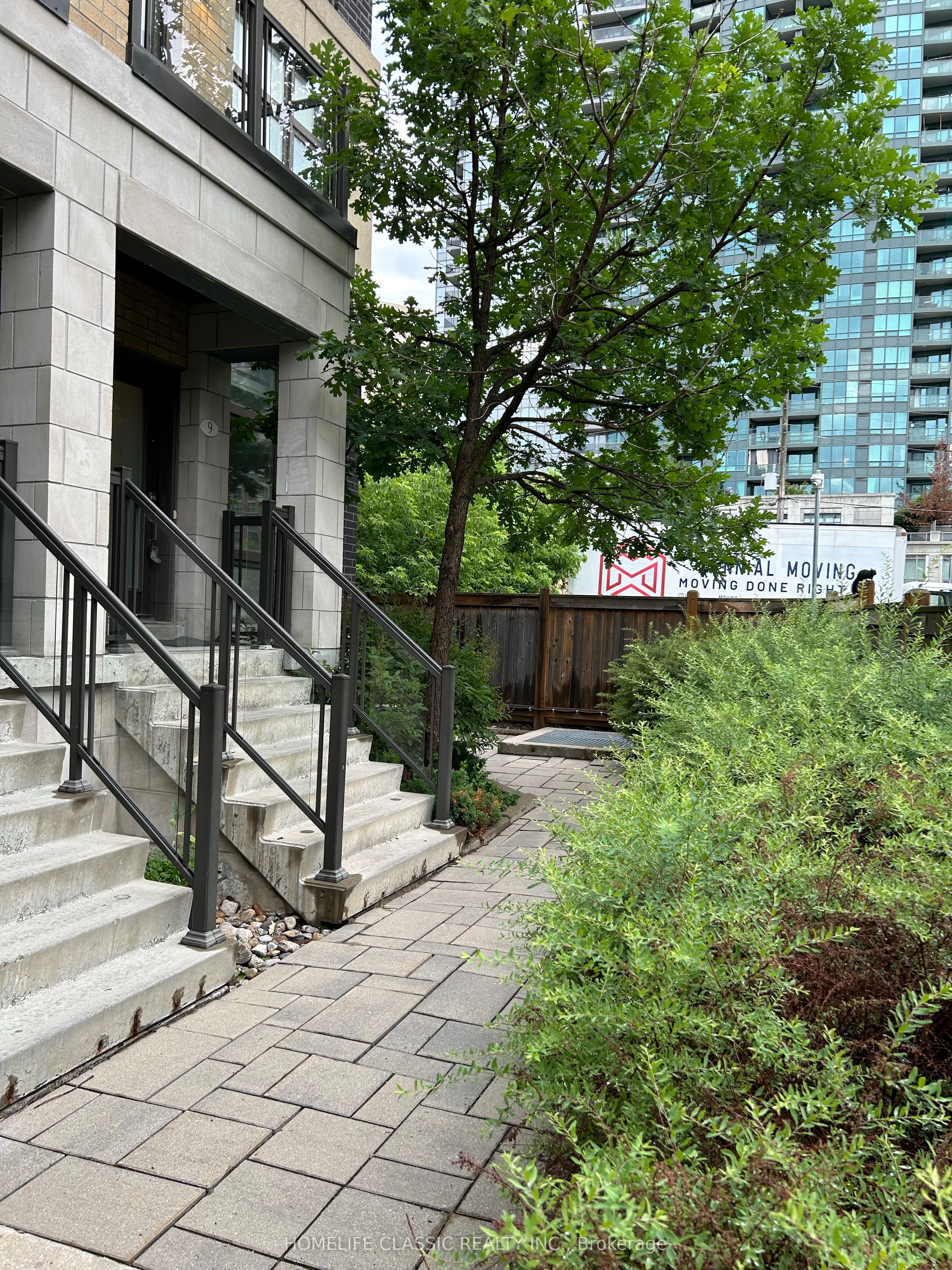 11 Eldora Avenue 9, Toronto, ON M2M 0B5 photo 2