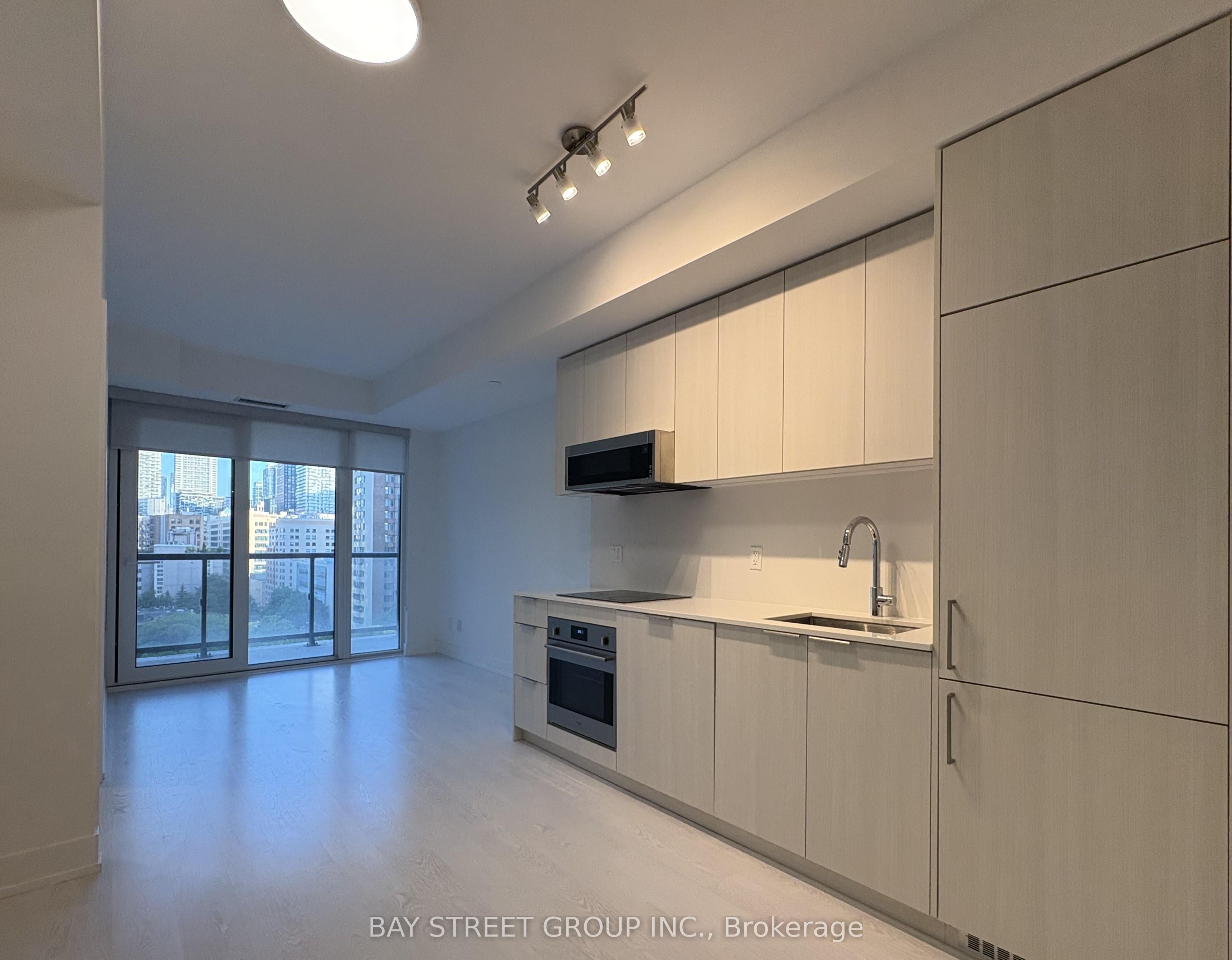 308 Jarvis Street 901, Toronto, ON M5B 0E3 photo 2