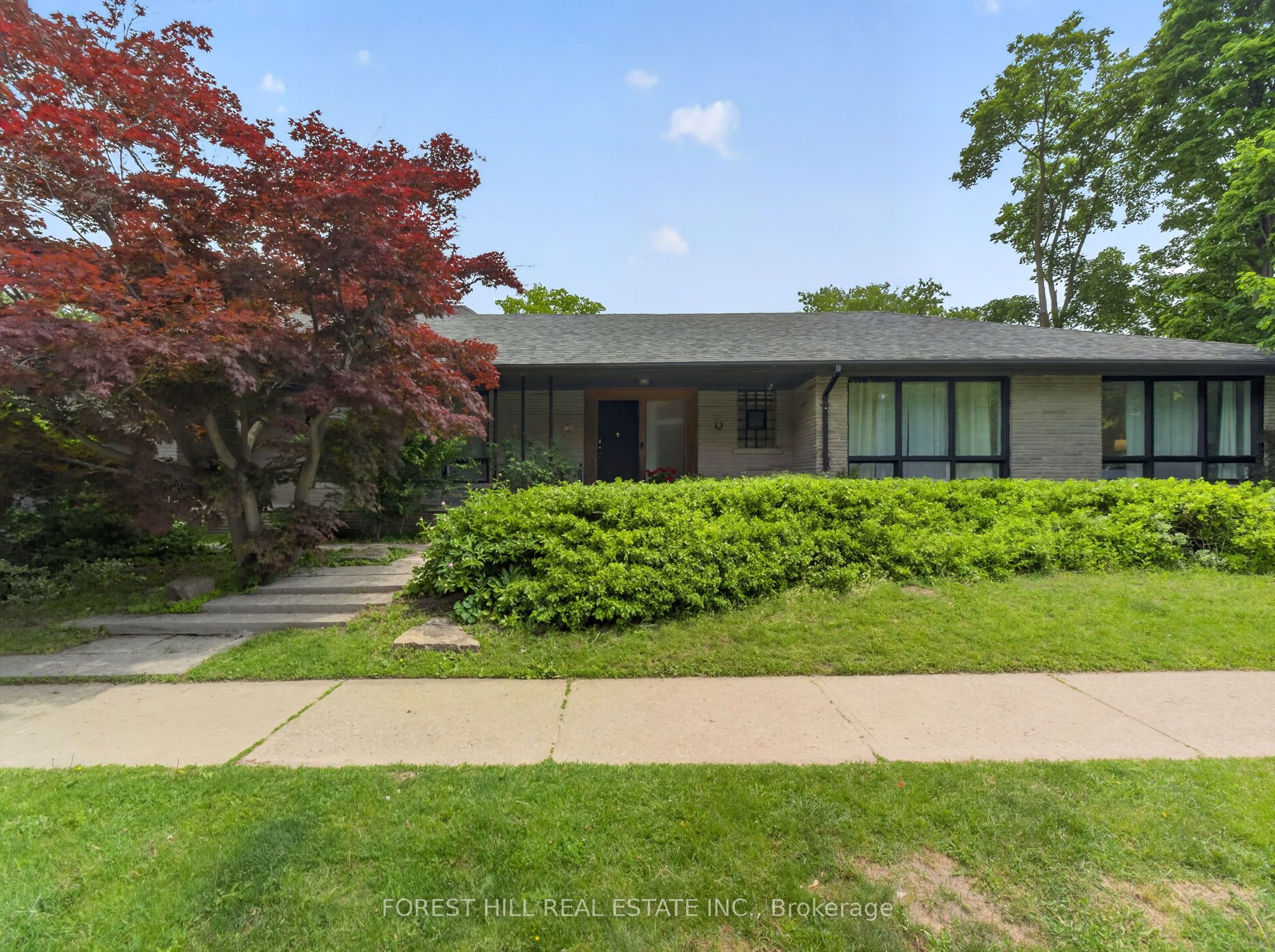 3 Glen Rush Boulevard, Toronto, ON M5N 2T2