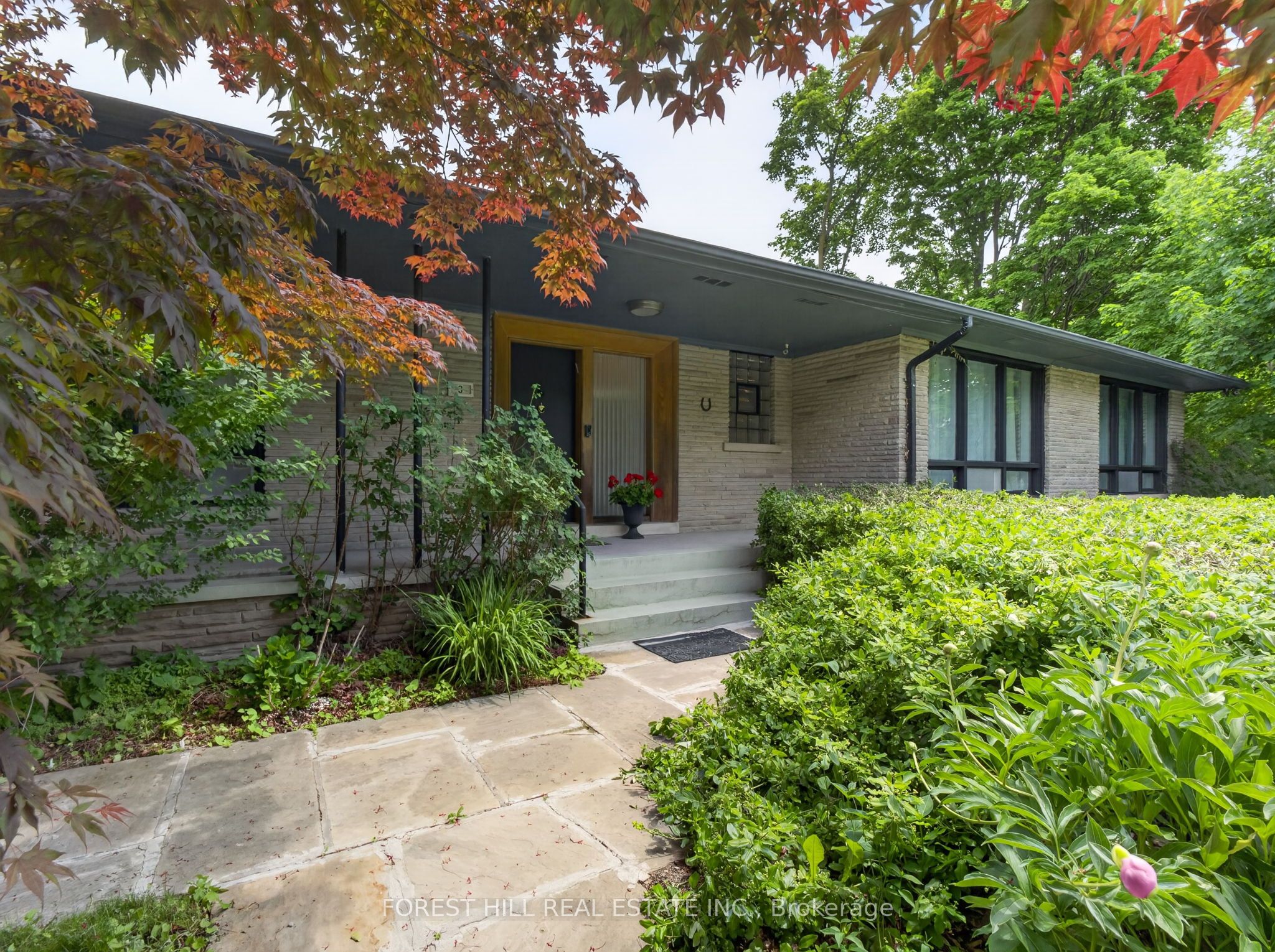 3 Glen Rush Boulevard, Toronto, ON M5N 2T2 photo 3