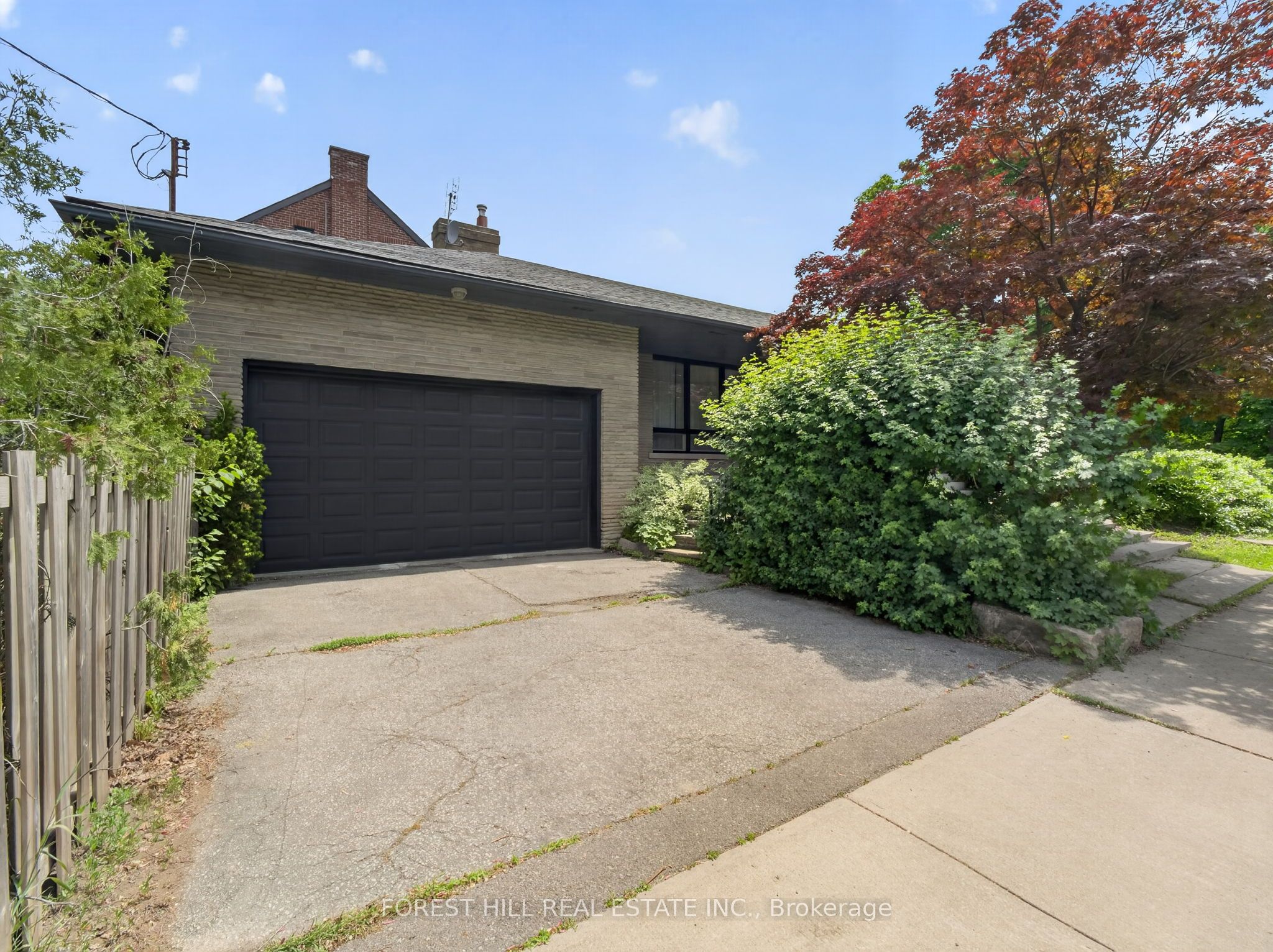 3 Glen Rush Boulevard, Toronto, ON M5N 2T2 photo 4