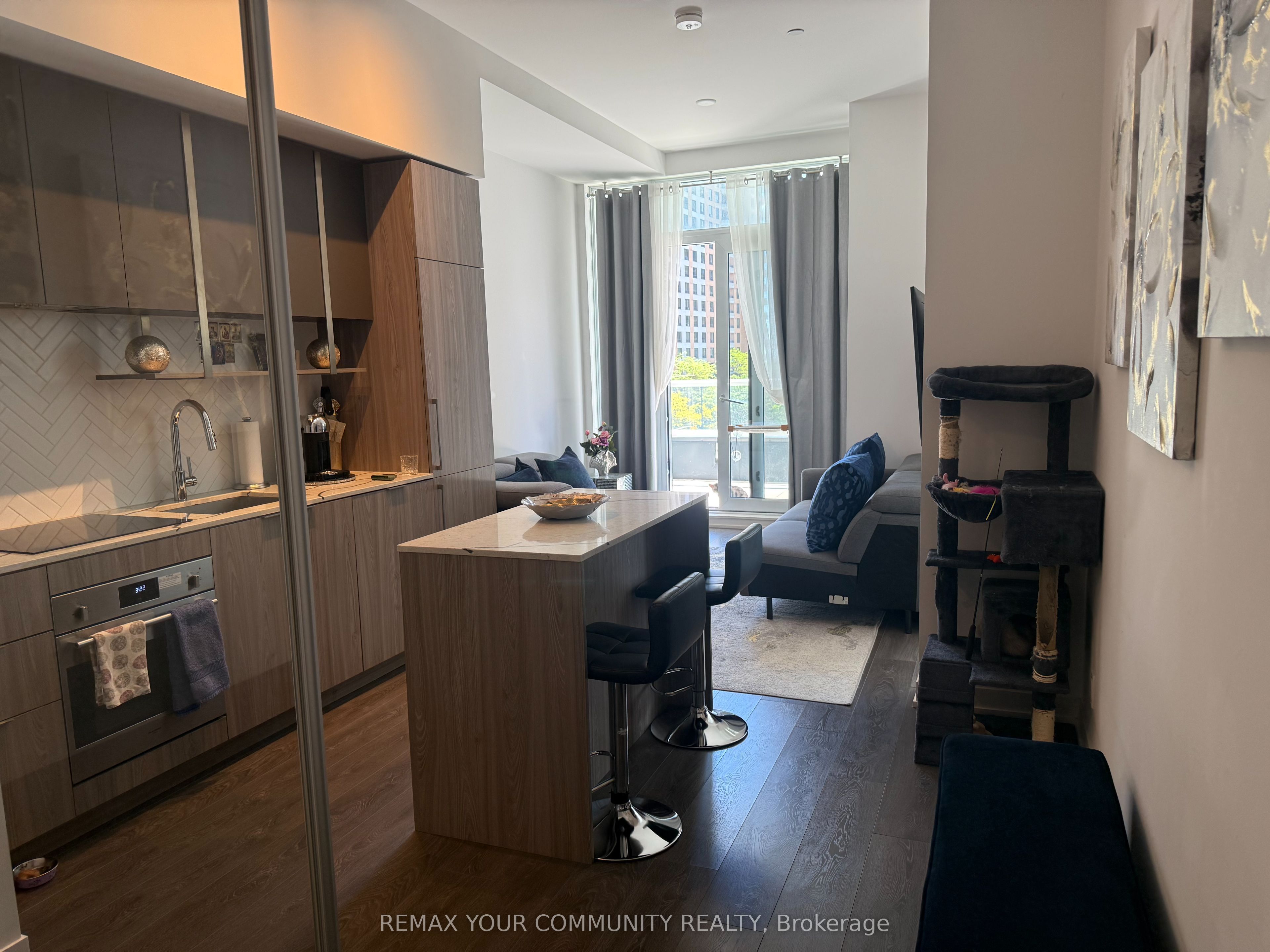 15 Holmes Avenue 401, Toronto, ON M2N 0L4 photo 3