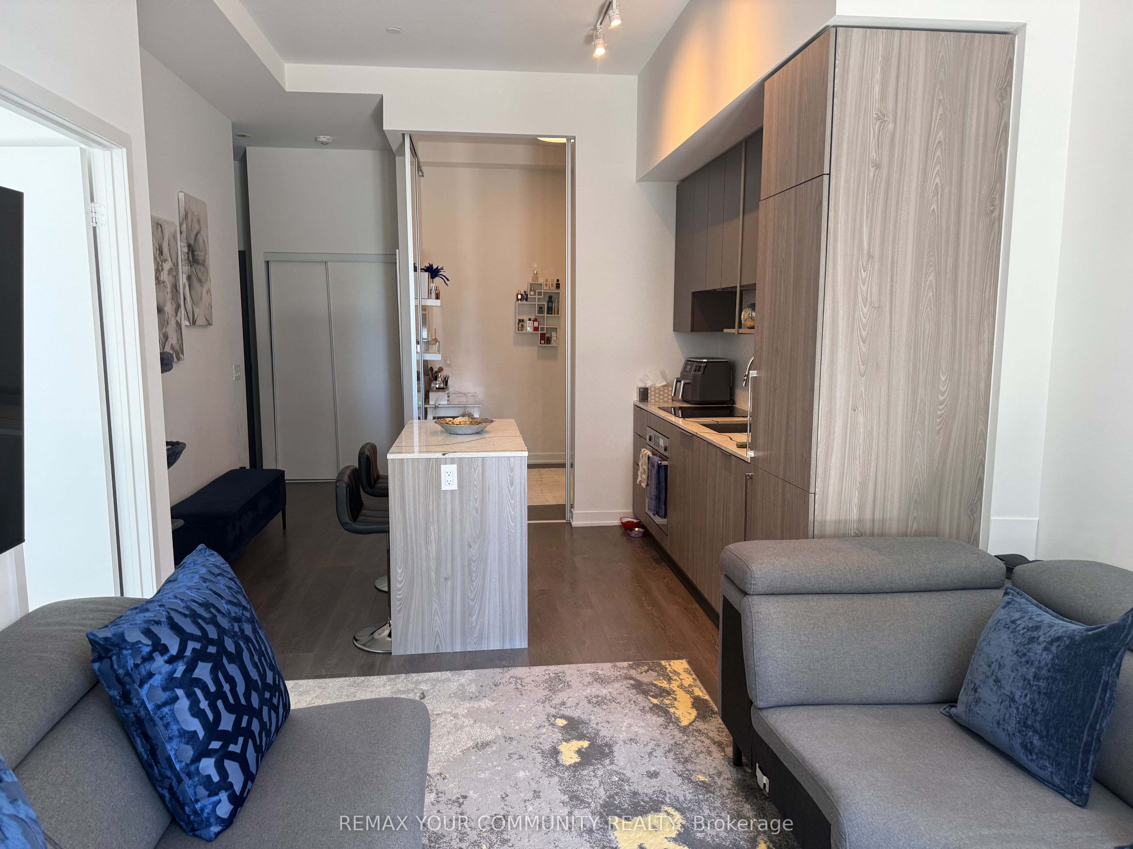 15 Holmes Avenue 401, Toronto, ON M2N 0L4 photo 4