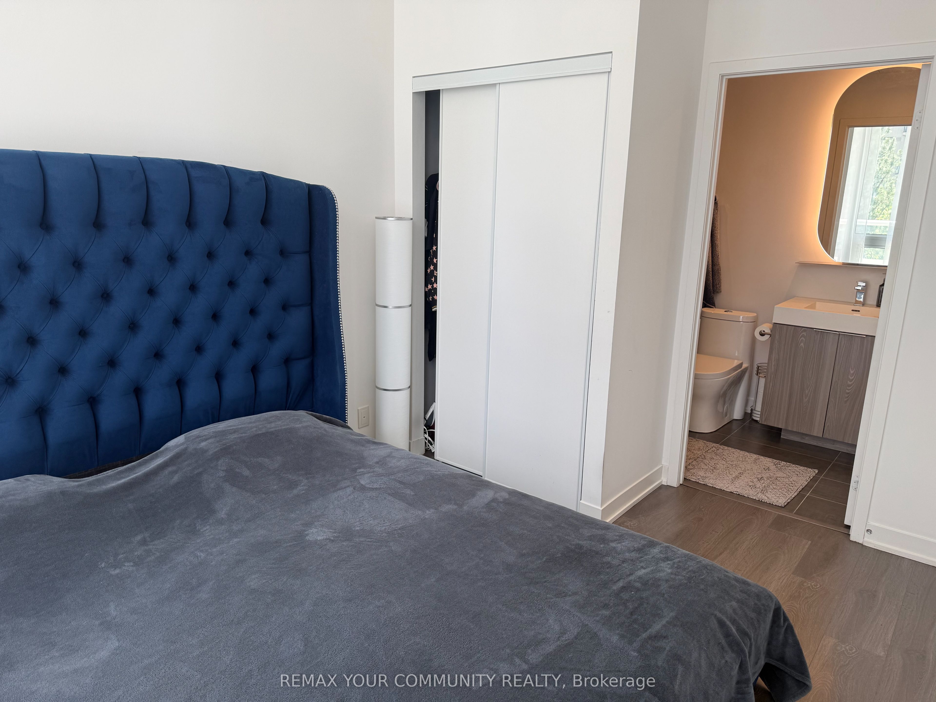15 Holmes Avenue 401, Toronto, ON M2N 0L4 photo 5
