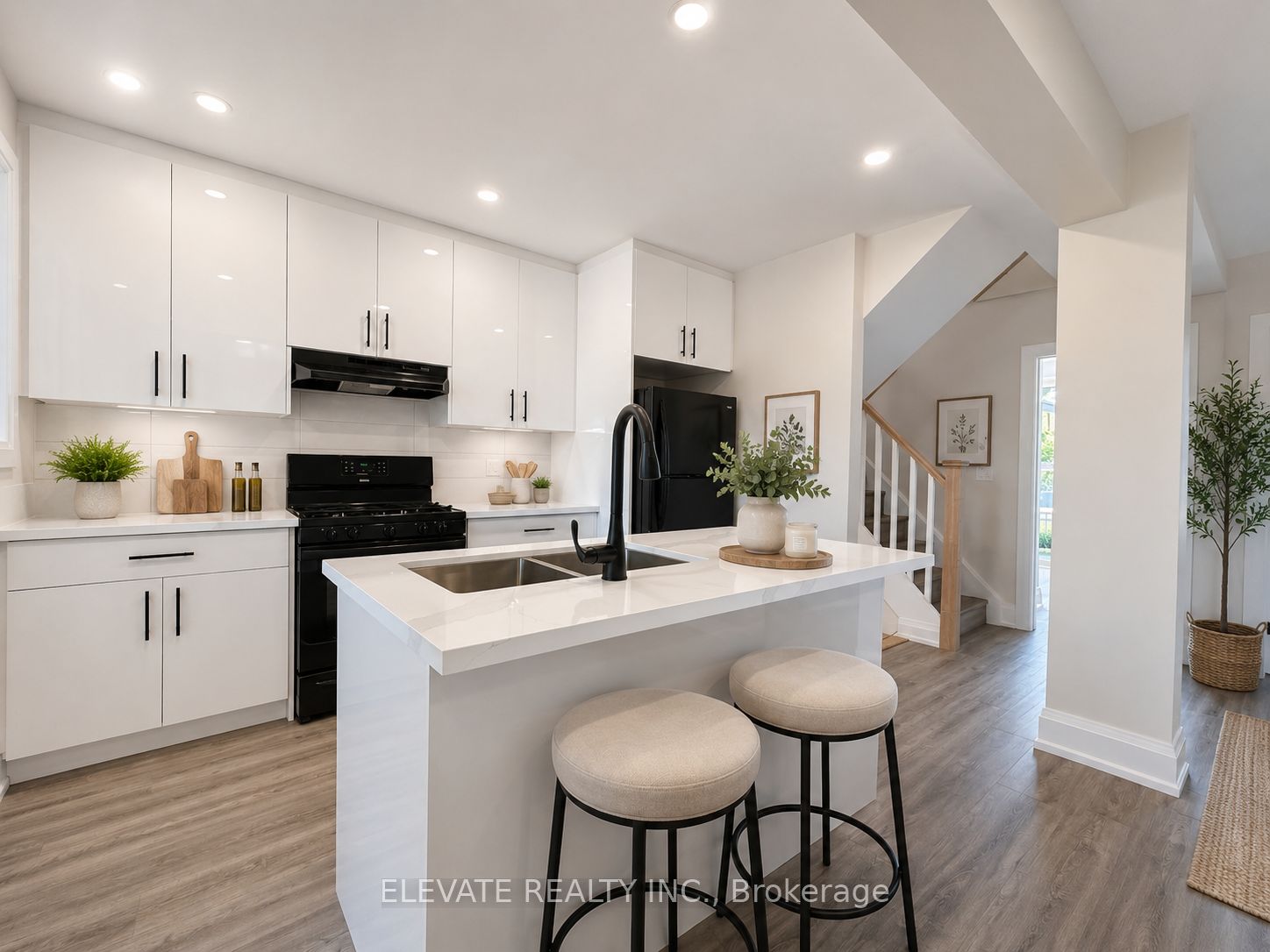 624 Christie Street 2, Toronto, ON M6G 3E5 photo 2