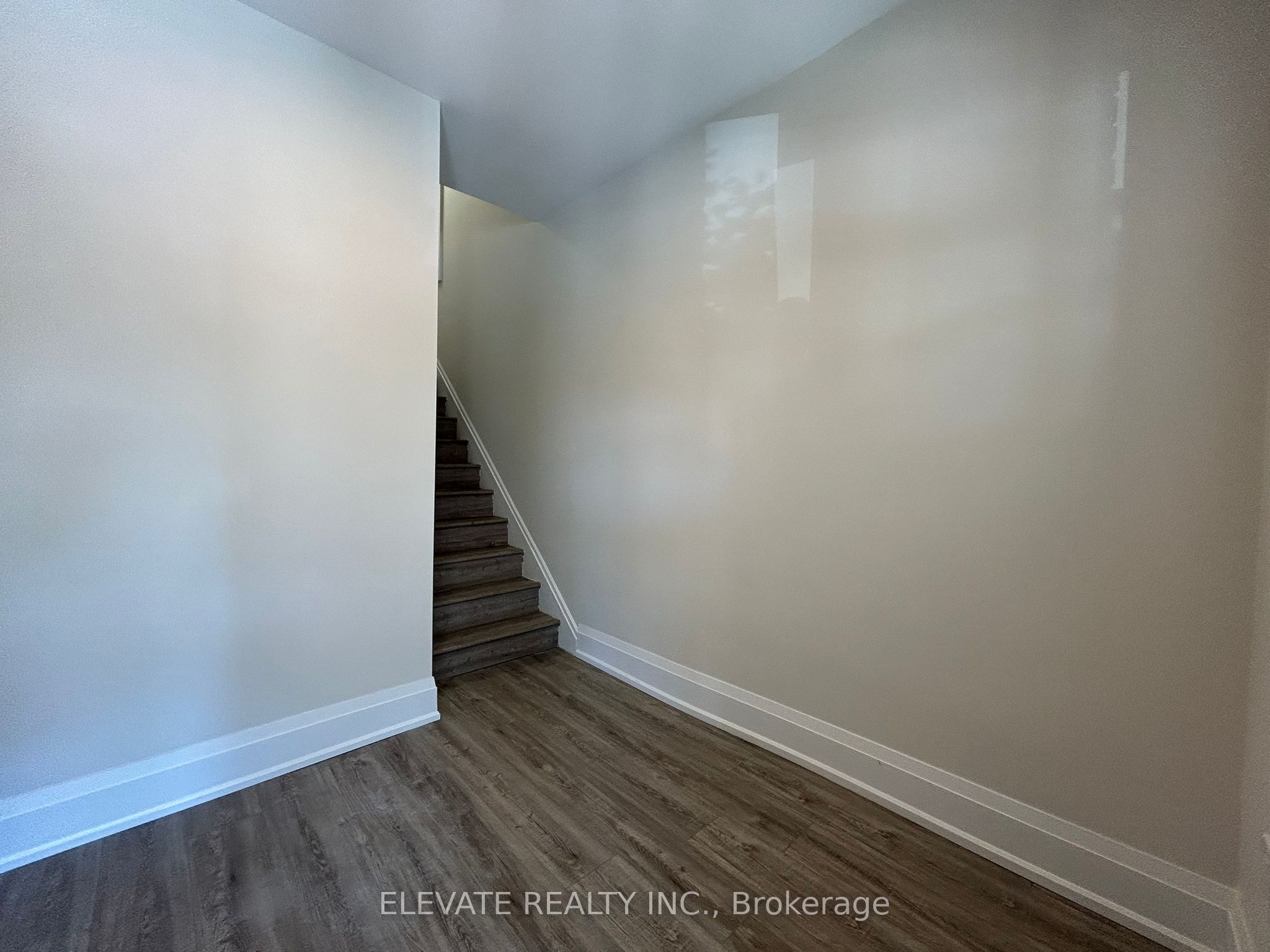 624 Christie Street 2, Toronto, ON M6G 3E5 photo 3