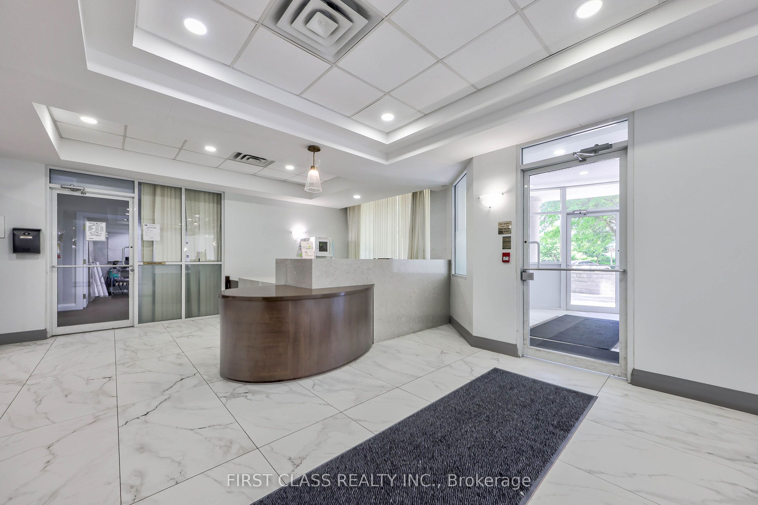 650 Lawrence Avenue W 725, Toronto, ON M6A 3E8 photo 3