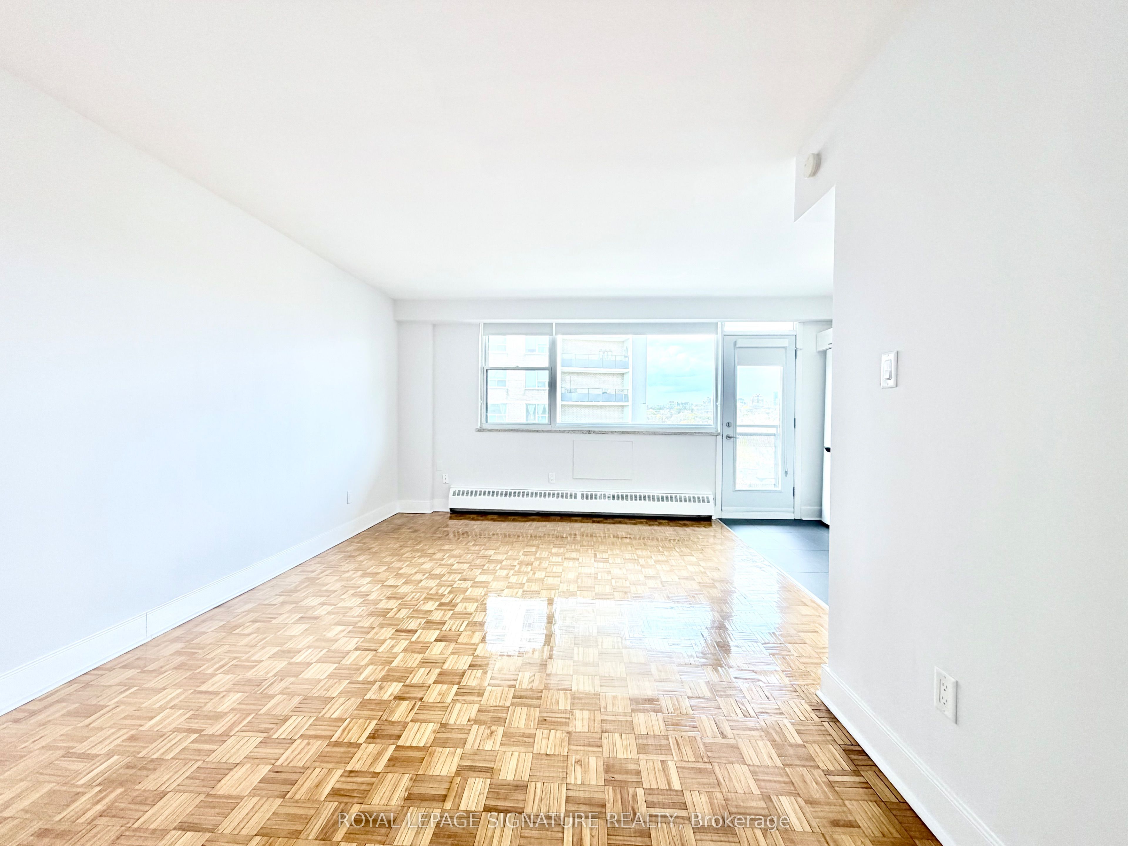 276 St George Street 908, Toronto, ON M5R 2P6 photo 5