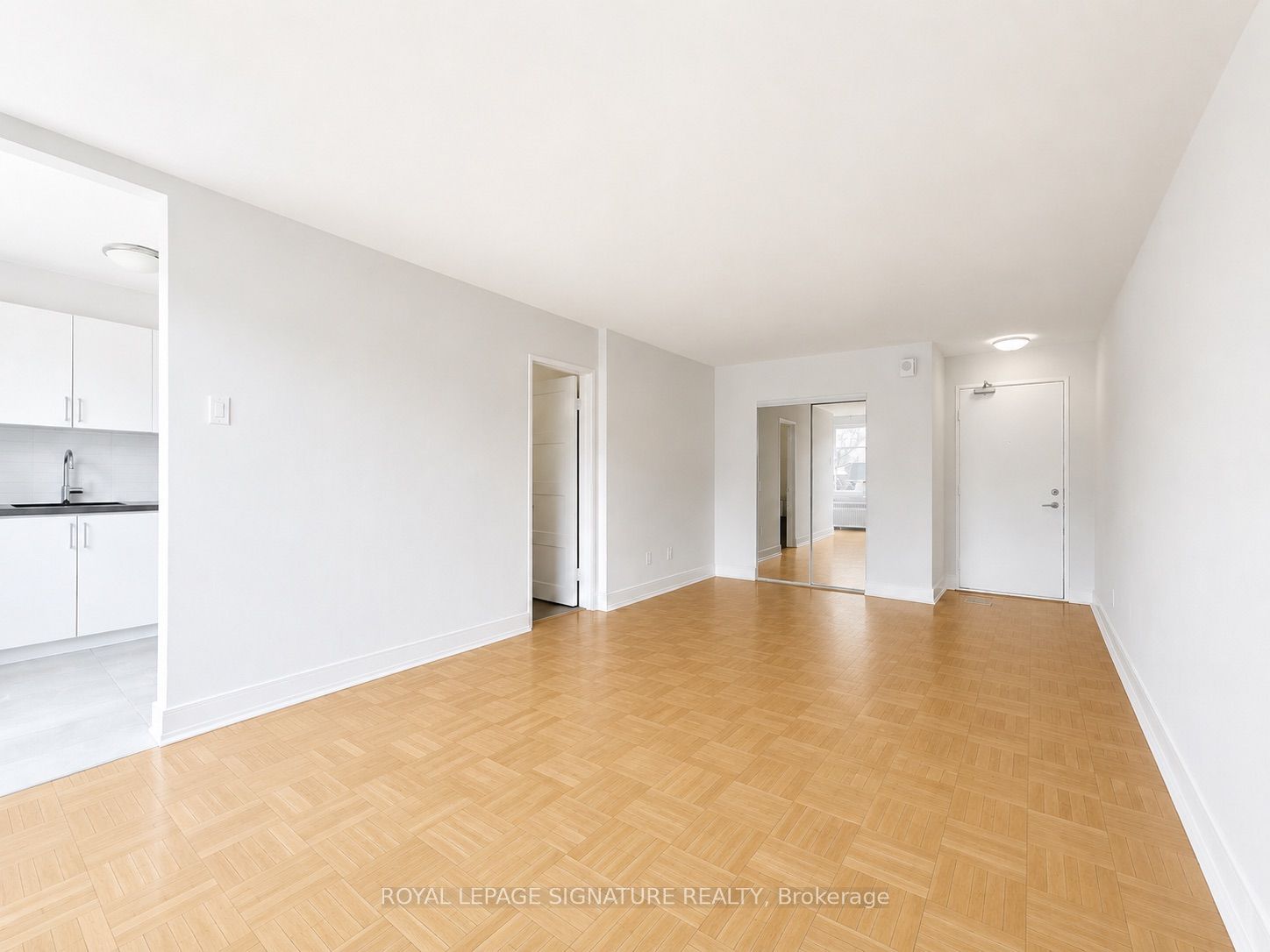 1545 Bathurst Street 402, Toronto, ON M5P 3H6 photo 3