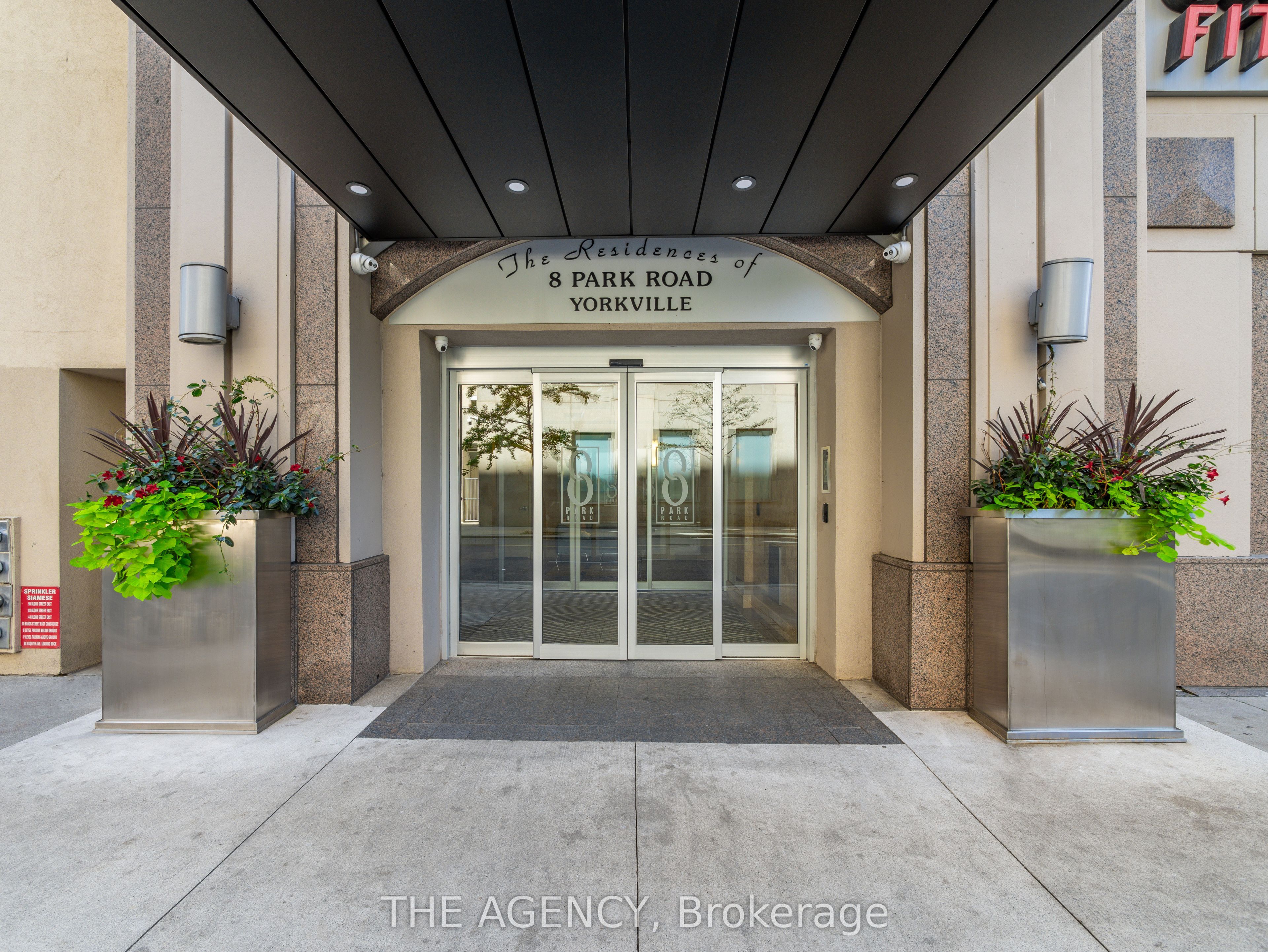8 Park Road 3301, Toronto, ON M4W 3S5 photo 2