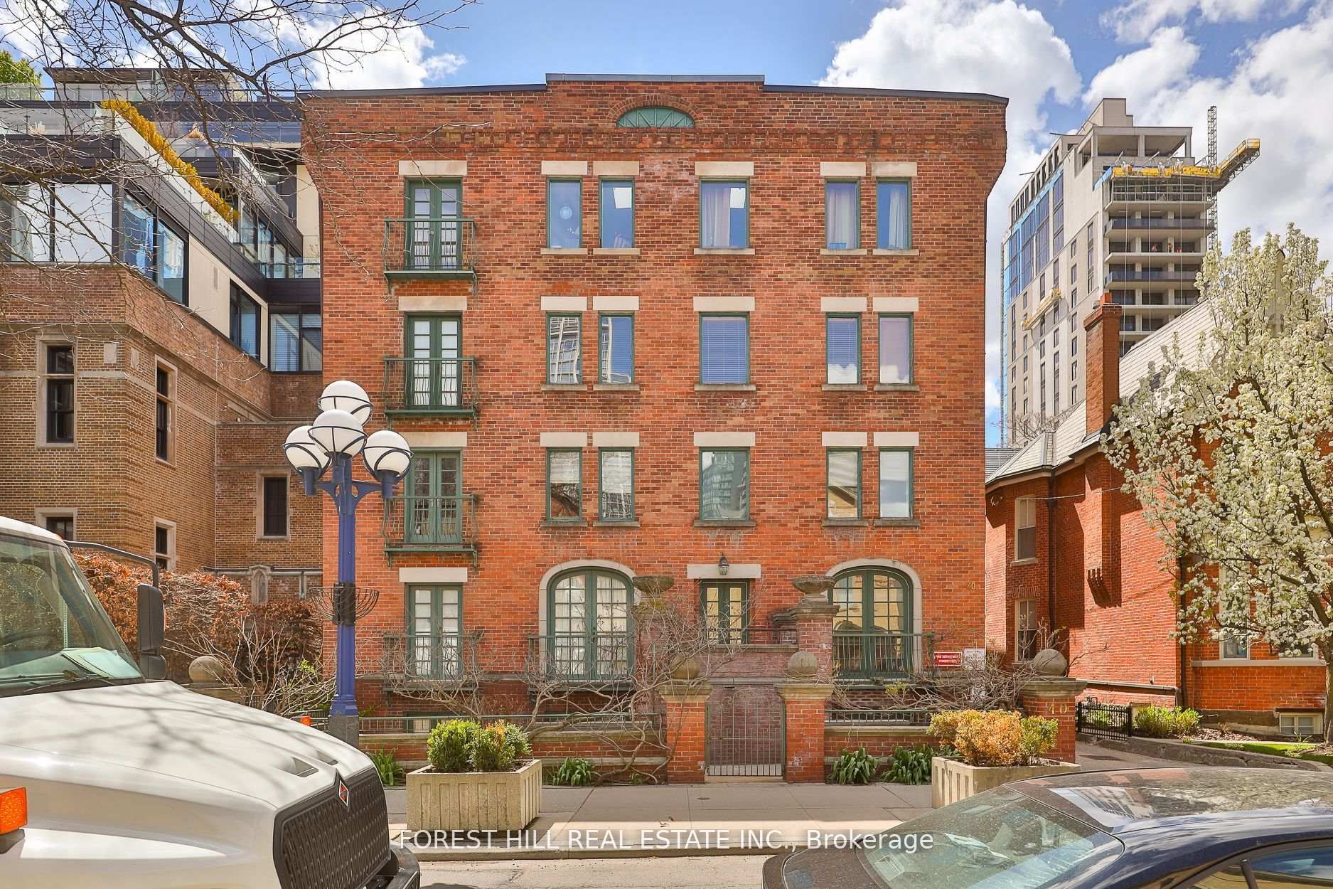40 Hazelton Avenue PH10, Toronto, ON M5R 2E2