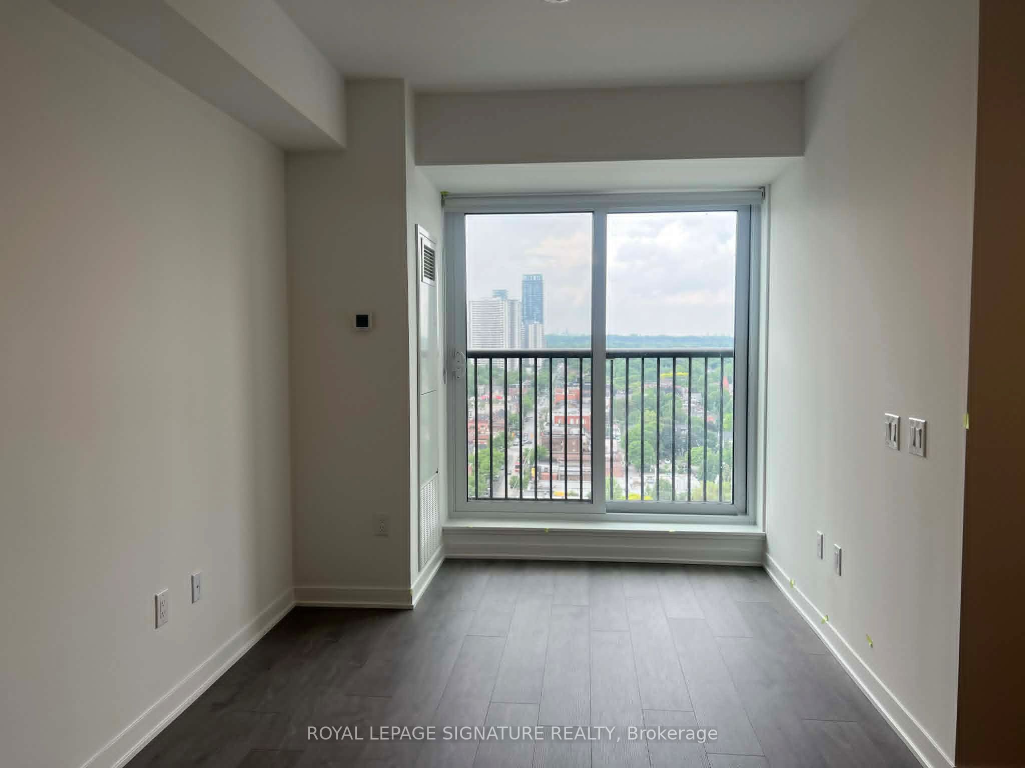 10 Oak Street 1809, Toronto, ON M5A 0Z1