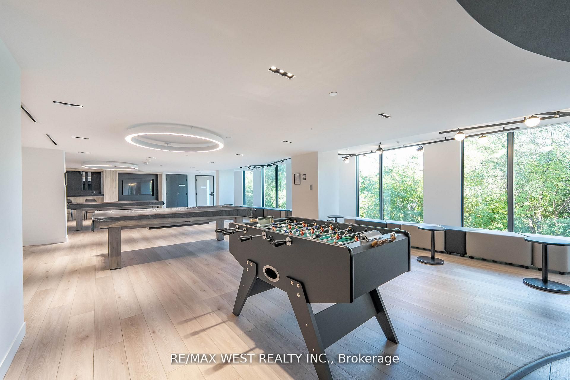 500 Wilson Avenue 721, Toronto, ON M3H 5Y9 photo 3