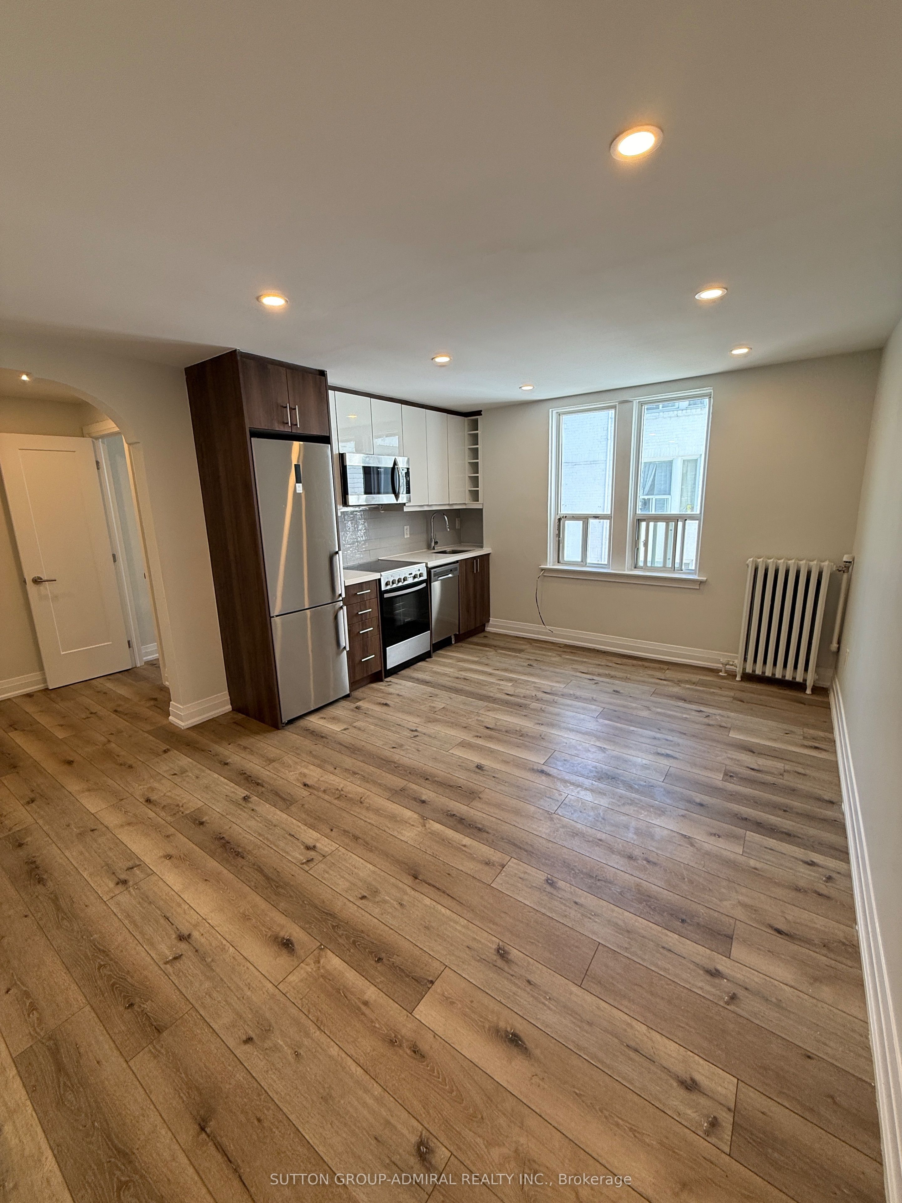 697 Eglinton Avenue W 304, Toronto, ON M5N 1C6 photo 4