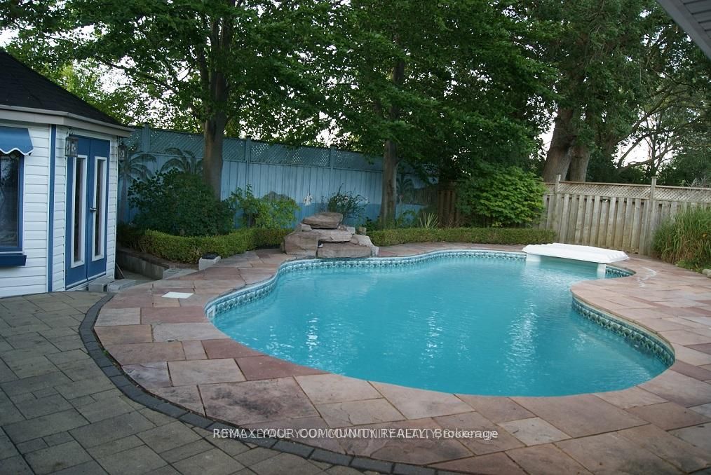 56 Willesden Road, Toronto, ON M2H 1V7 photo 3
