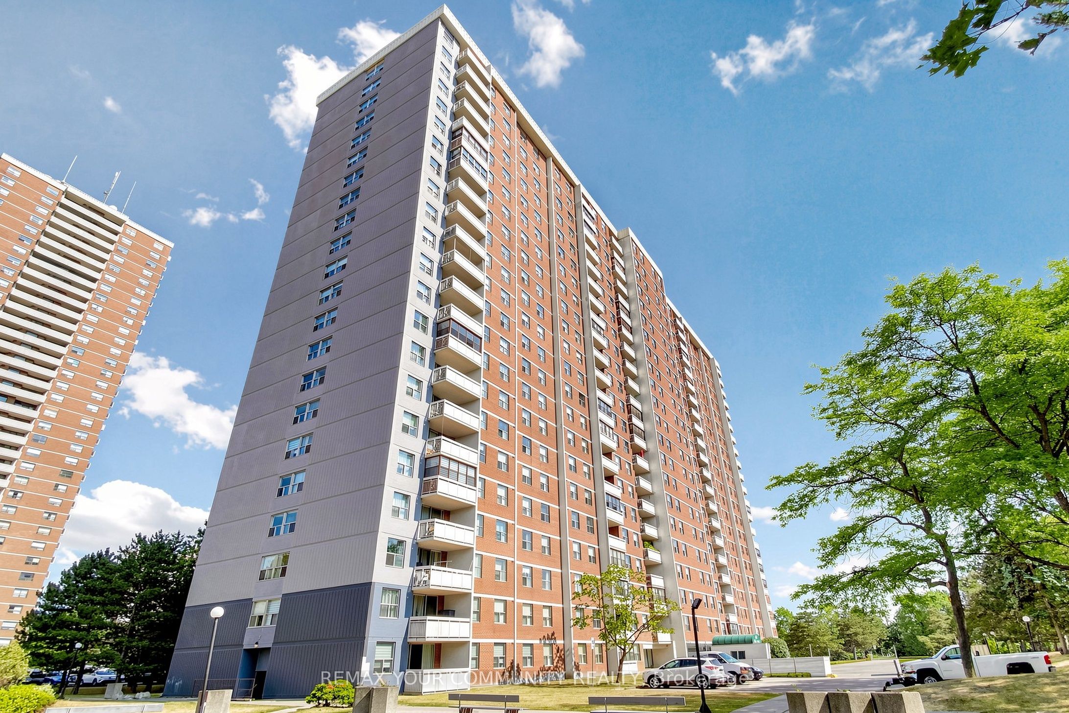 205 Hilda Avenue 1407, Toronto, ON M2M 4B1