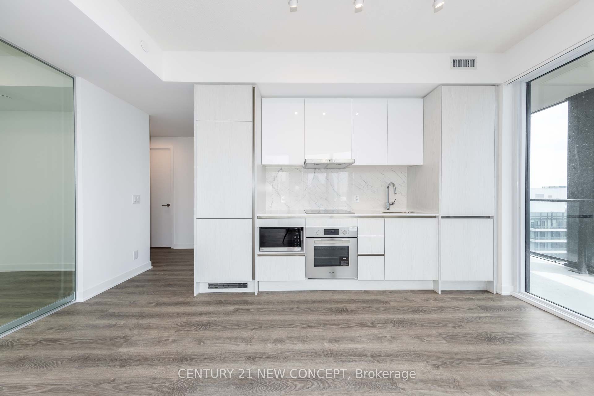 180 Front Street E 3810, Toronto, ON M5A 0A9 photo 4