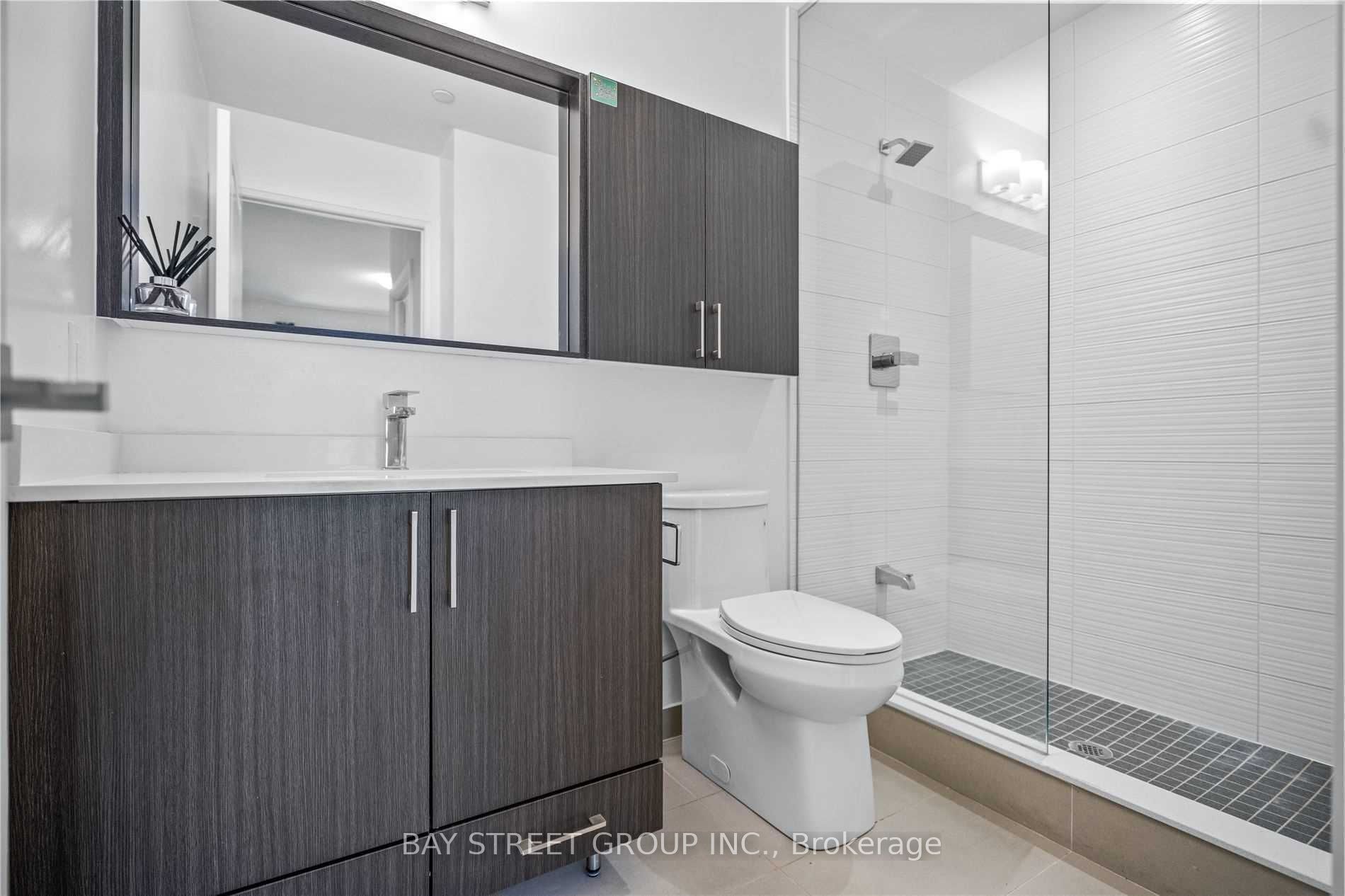 591 Sheppard Avenue E 632, Toronto, ON M2K 0G2 photo 4