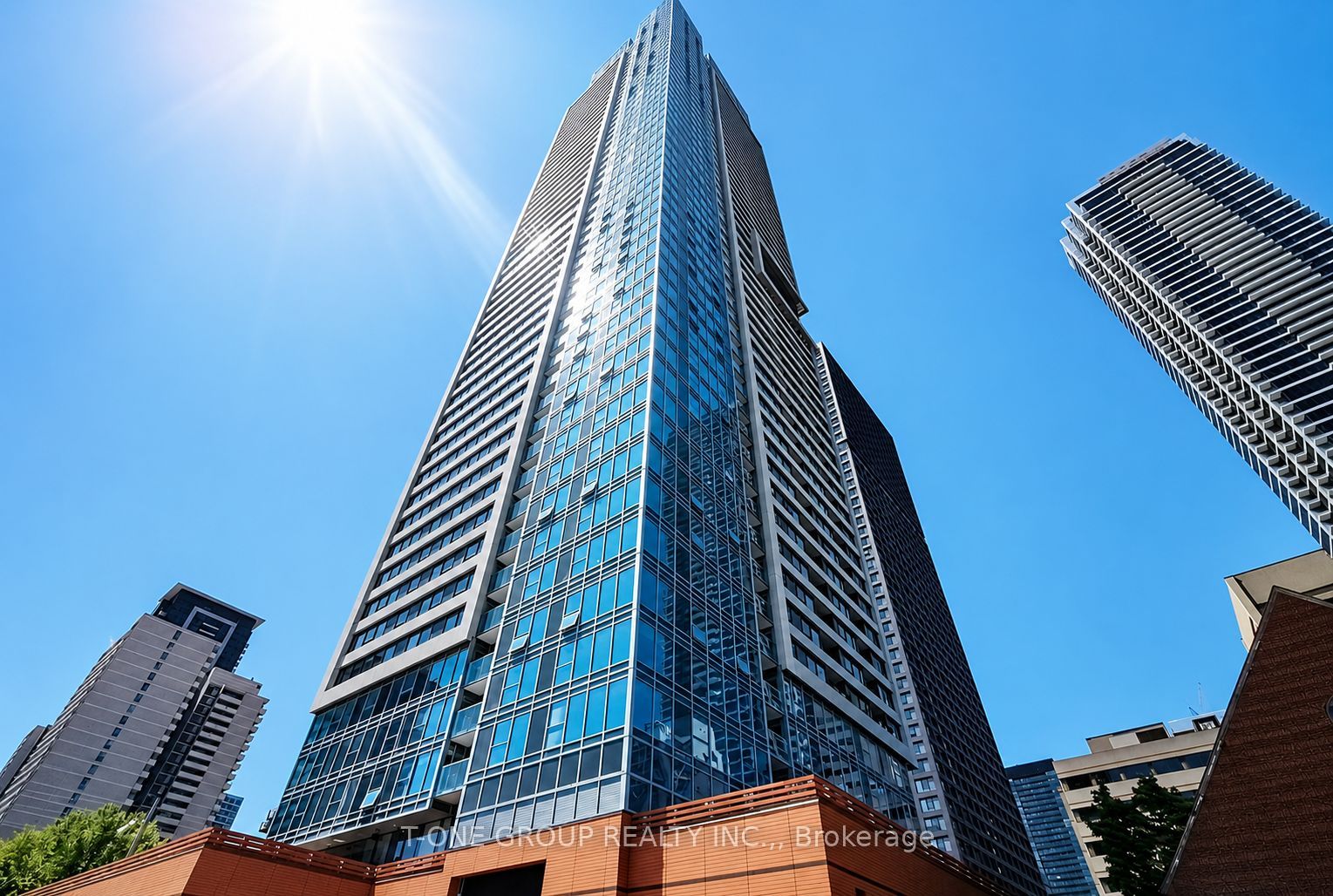 609 Sherbourne Street 711, Toronto, ON M4X 1K7