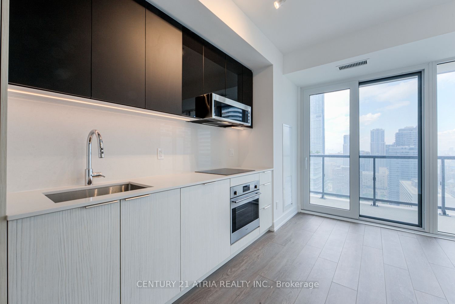 308 Jarvis Street 3204, Toronto, ON M5A 2P2 photo 3